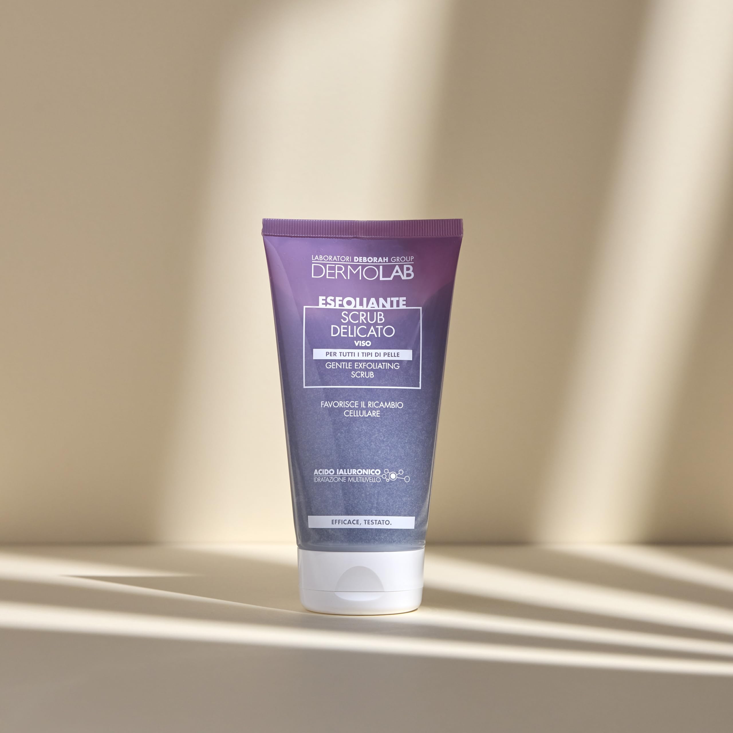 Dermolab - Scrub Viso Donna Delicato Esfoliante per Tutti i Tipi di Pelle, con Pool di Acido Ialuronico, Effetto Idratante e Illuminante, Purifica la Cute, 150 ml