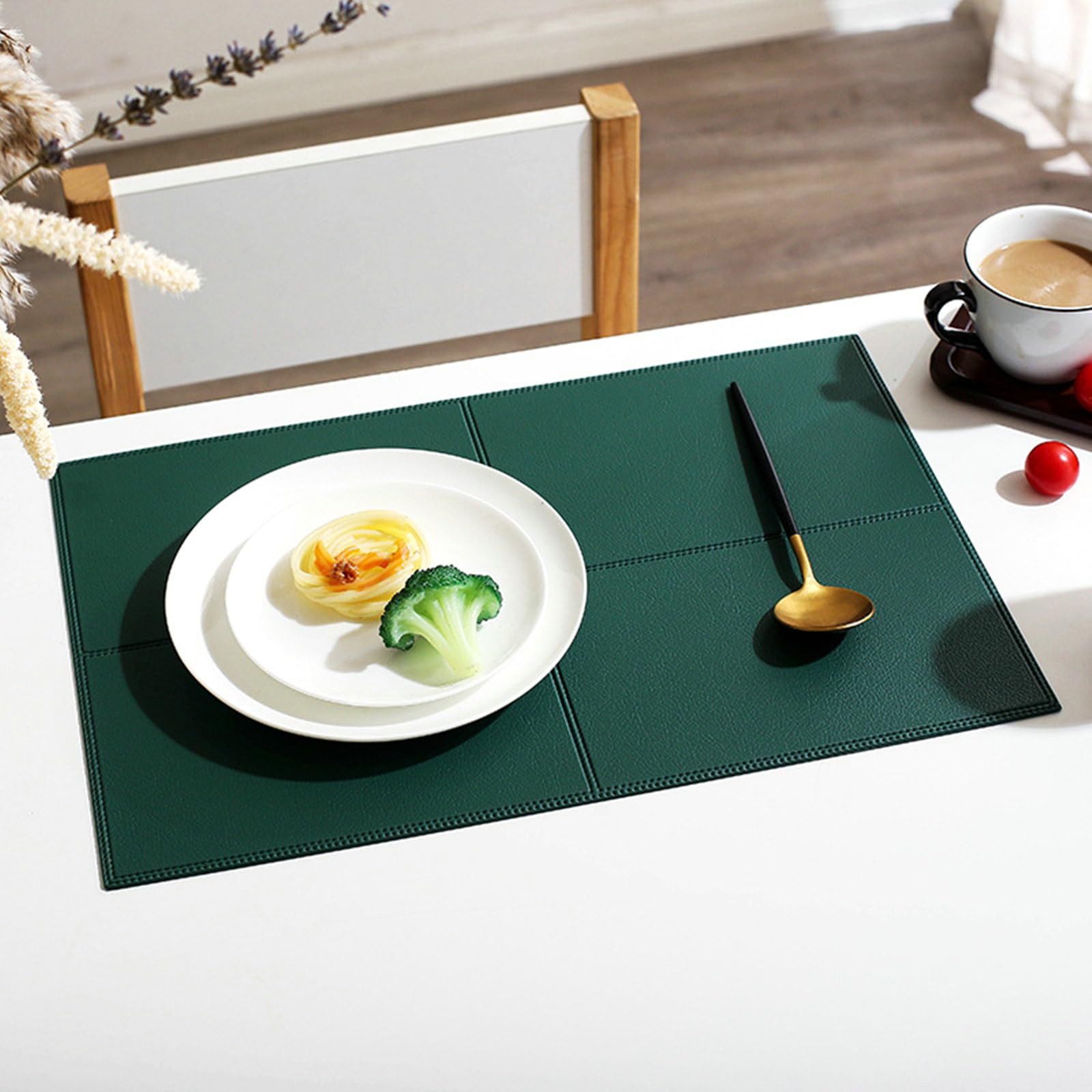 Mantel individual rectangular - Juego de 6 manteles individuales modernos de trama de patrón liso - Manteles individuales de piel antideslizante para restaurante - Color verde oscuro - Medidas