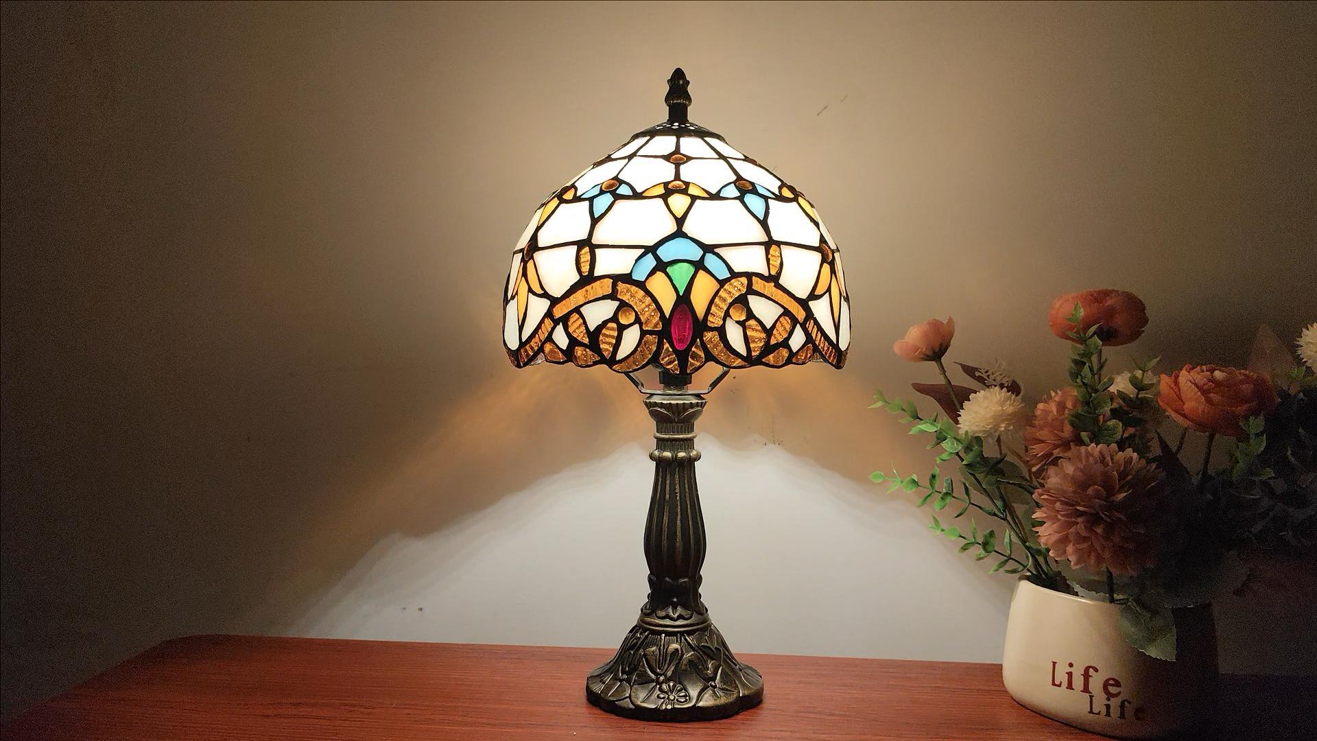 Image of Small Tiffany Table Lamp 8 Inch Tiffany Style Desk Lamp Stained Glass Antique Light Decoration Bedroom Bedside Lamp Retro Reading Lamps (Beige Baroque Style)