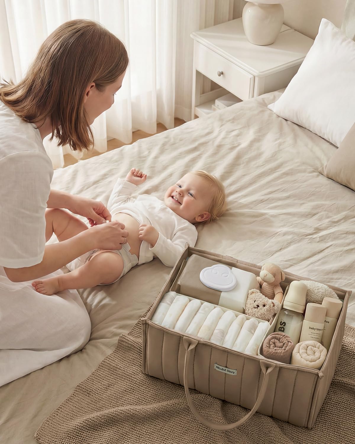 Blissful Diary Organizer na pieluchy dla niemowląt, stylowy kosz do przechowywania niezbędnych artykułów dla noworodka i stacji na pieluchy, prezent na baby shower i niezbędny element listy, brązowy