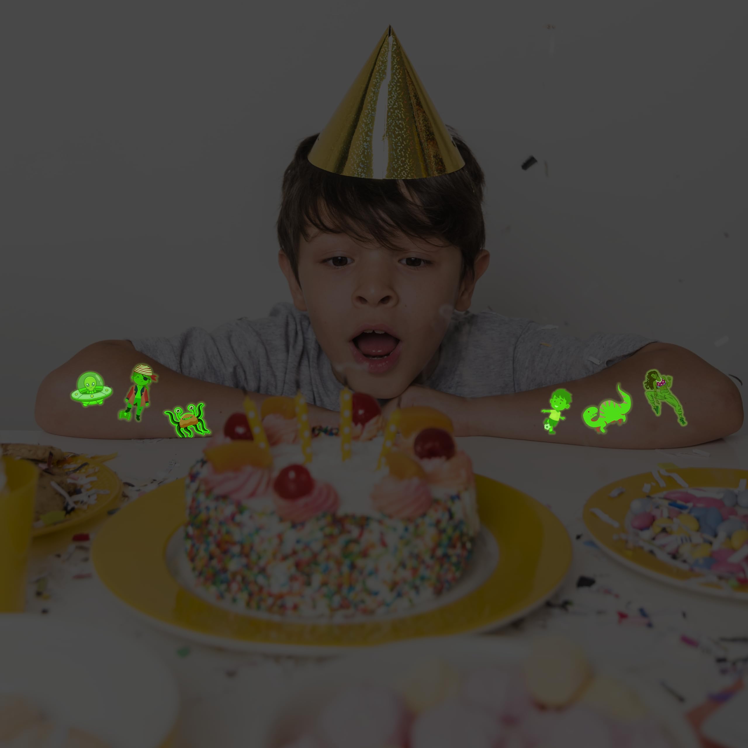 500 Pz Tatuaggi per Bambini - 10 Fogli Tatuaggi Temporanei Luminosi Gadget Compleanno Bambini Originali - Regalini Fine Festa Compleanno Invitati Bambino Bambina Unicorno Dinosauro Sirena Calcio