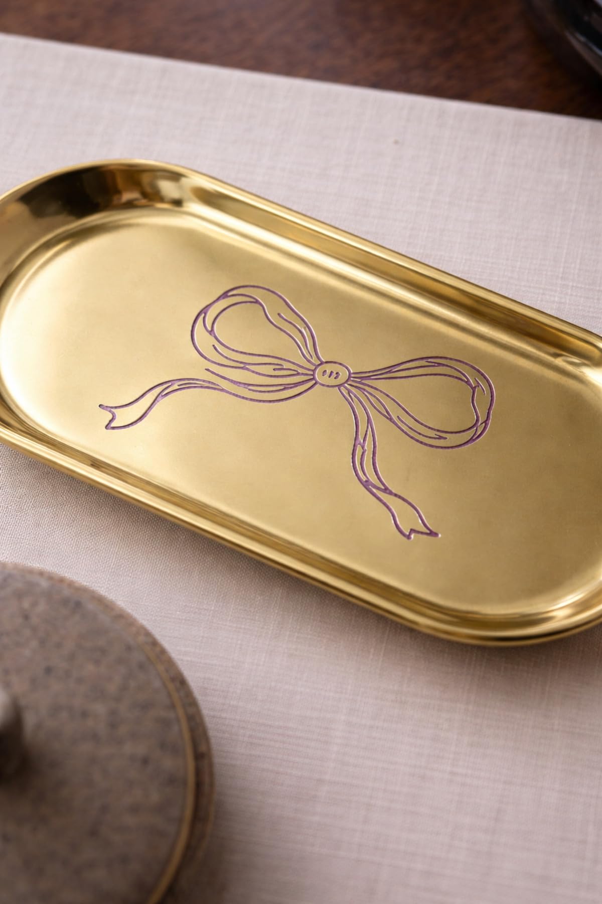 Beige & Stone Fiyonk Desenli Gold Paslanmaz Çelik Çok Amaçlı Tepsi - Takılık, Sunumluk, Organizer ve Düzenleyici