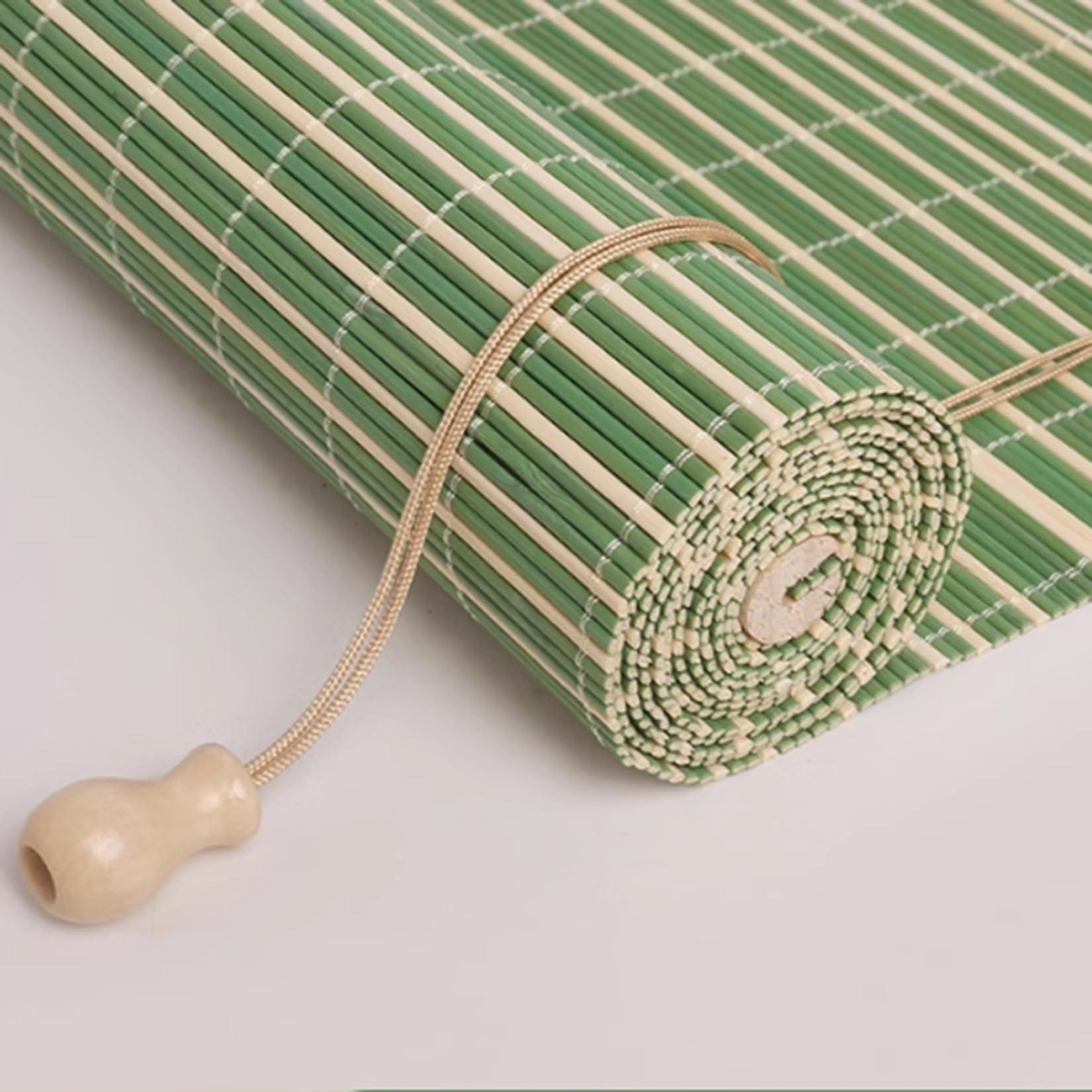 Stores enroulables filtrant la lumière en bambou véritable