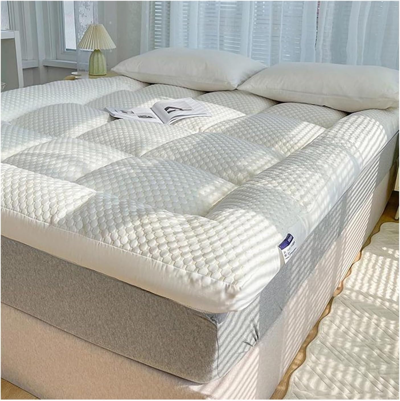 Matelas Futon Japonais 1.5mx2m Pliable et Portable, Matériau en Polyester Peluche, Rempli à 100% de Fibres de Duvet, Confortable et Adaptable, Couleur 01, Marque Générique