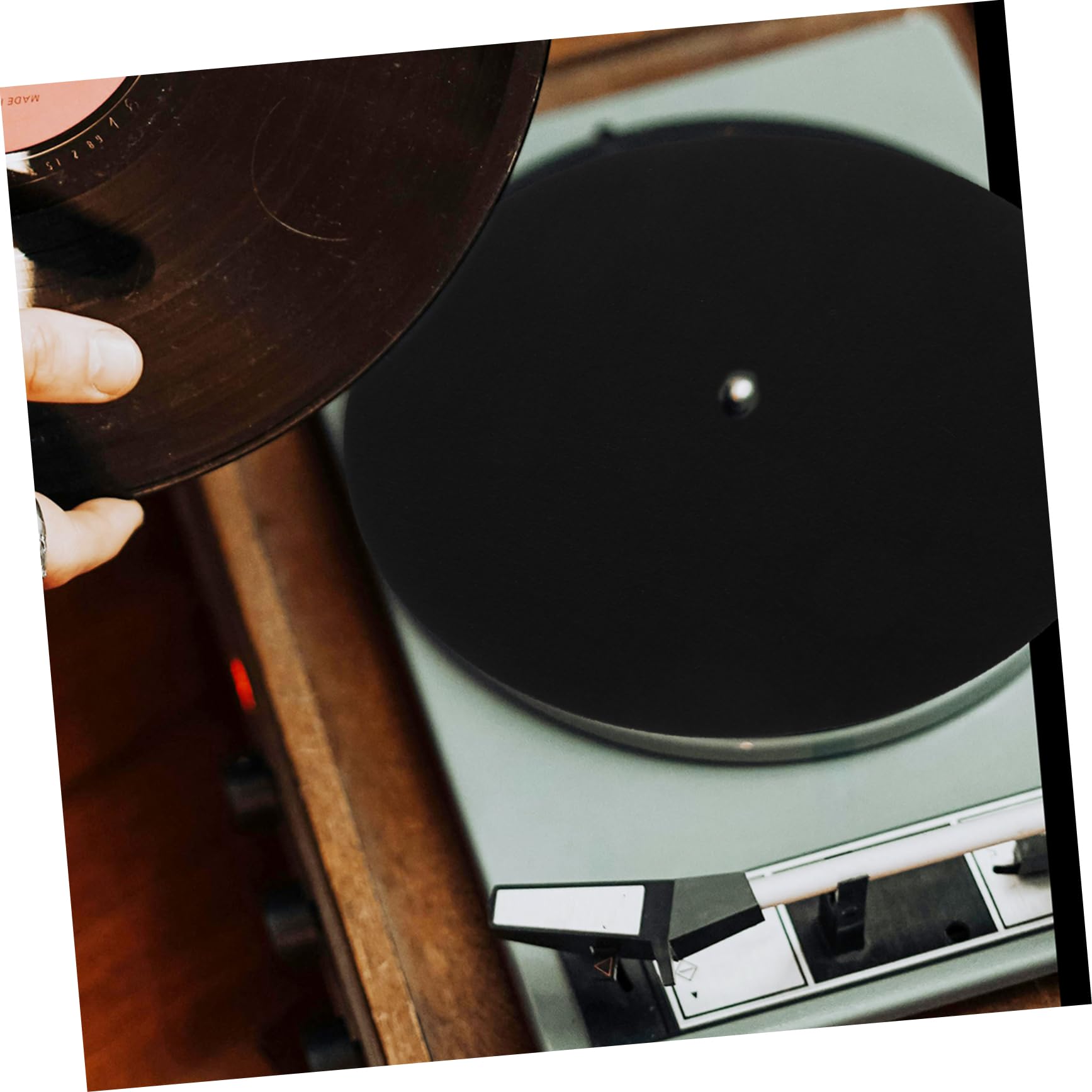 Levemolo Vinyl Record Mat Wool Turntable Pad Slip Mats for Record Player Anti-static