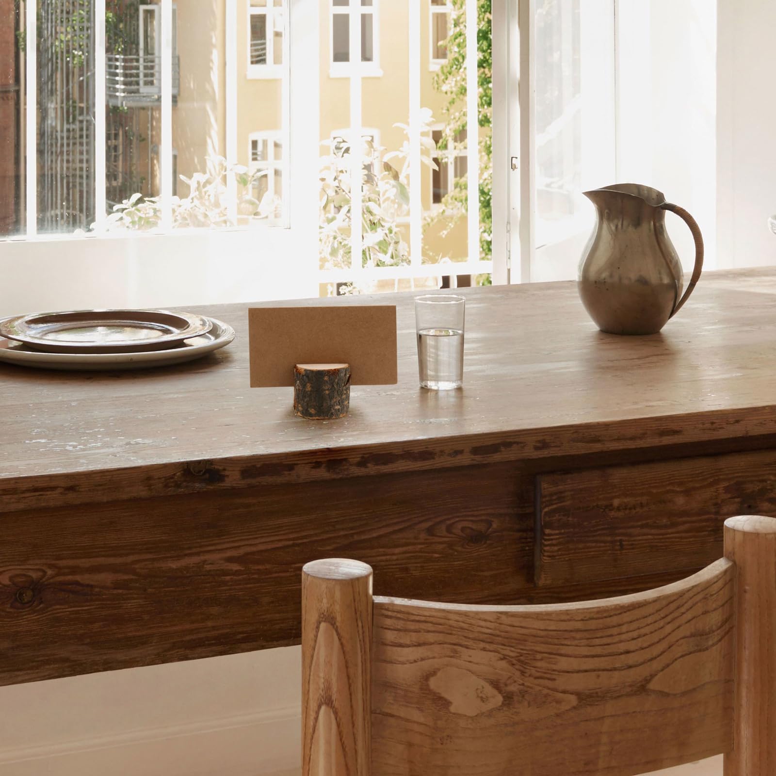 KEILEOHO 30 Stück Holz-Tischkartenhalter, Holz-Tischnummernhalter mit Kraftpapierkarten, Holz-Fotohalter Tischaufsteller für Tische, Bild-Namenskartenhalter für Hochzeiten, Restaurants, Partys