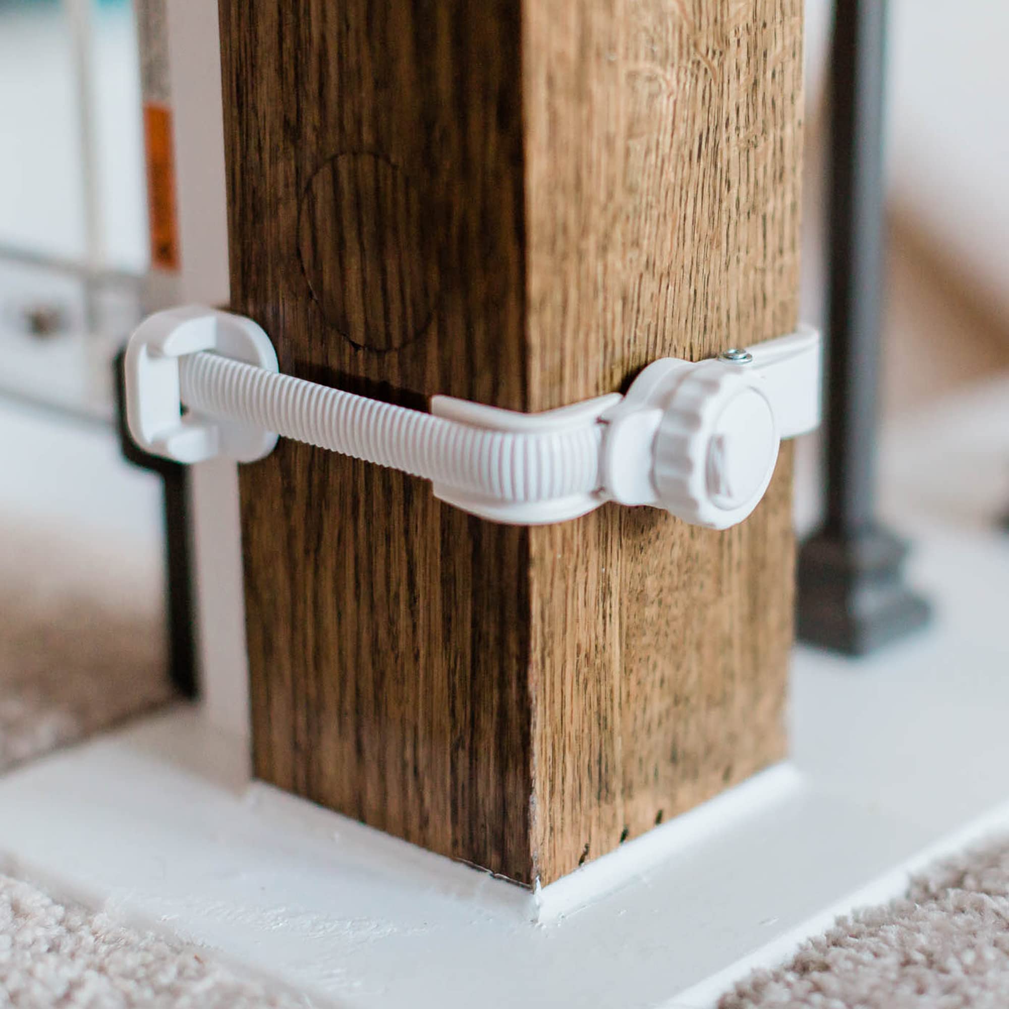 Qdos Universal Stair Mounting Kit for All Baby Gates - Universal Solution for Gate Installation on Banisters and Spindles - No Screws in Banister - Works with All Gates - Easy Installation | White
