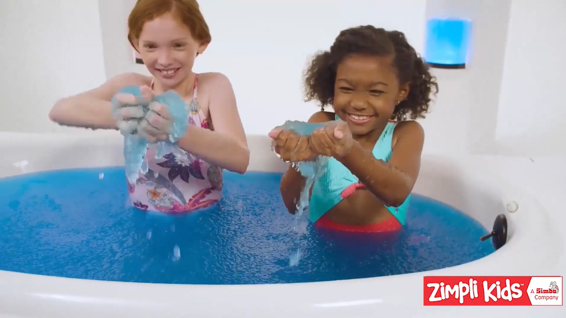 Zimpli Kids Gelli Baff Rosa Baby Shark - Trasforma L'Acqua In Gel Colorato - Gioco Da Bagno Multisensoriale - 1 Confezione Per Fino A 6 Usi - Adesivo 3D Incluso - 5