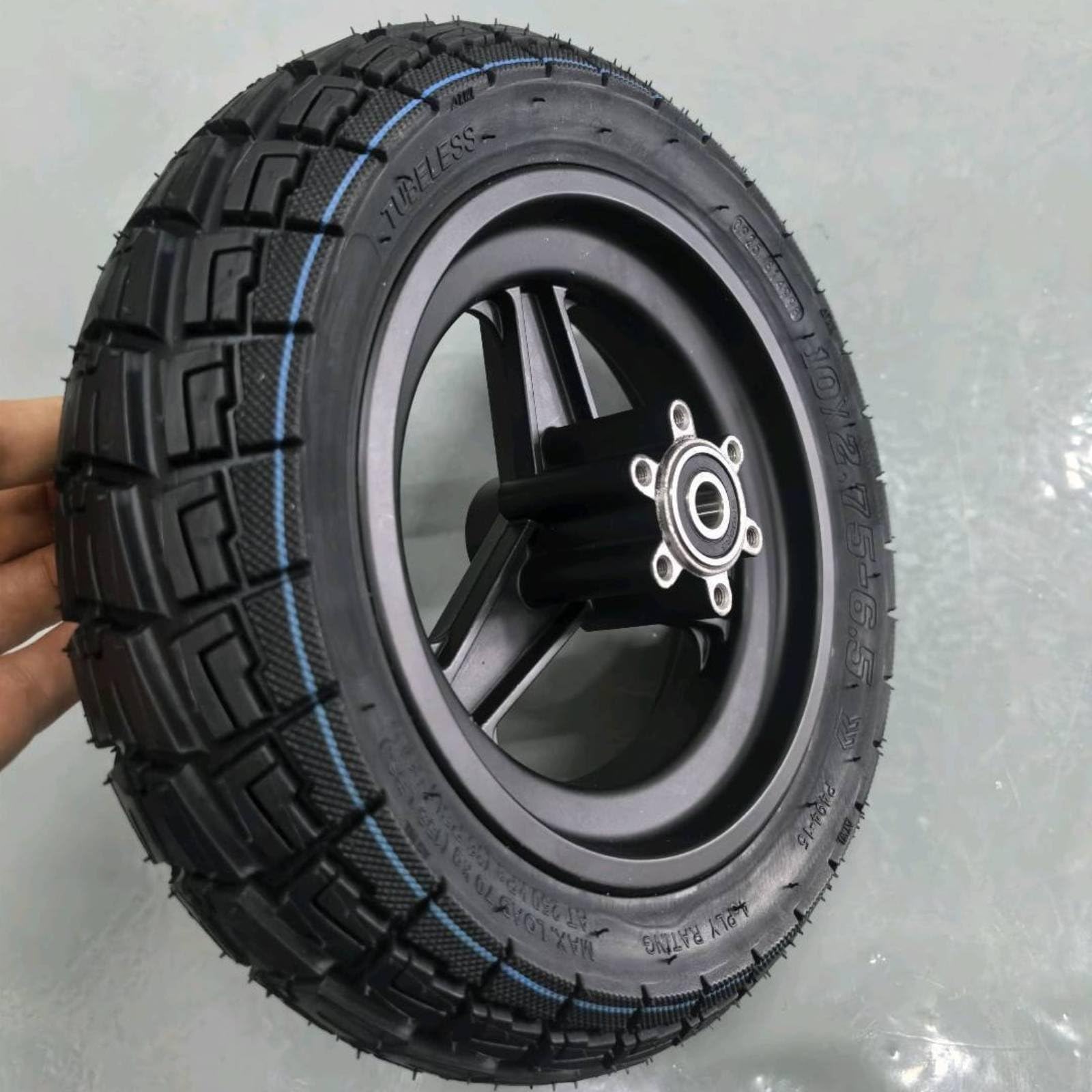Ruota Monopattino Elettrico Ruota Anteriore Completa Cerchio Mozzo Tubeless Pneumatica Spessa Presa Trattrice in Alluminio Lega Gomma Adatta a Pendolari Tragitti Urbani Spostamenti