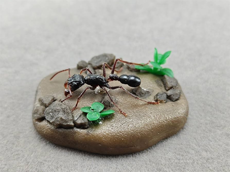 Amazon.co.jp: 涅槃 サシハリアリ 台座付き 4.4cm フィギュア