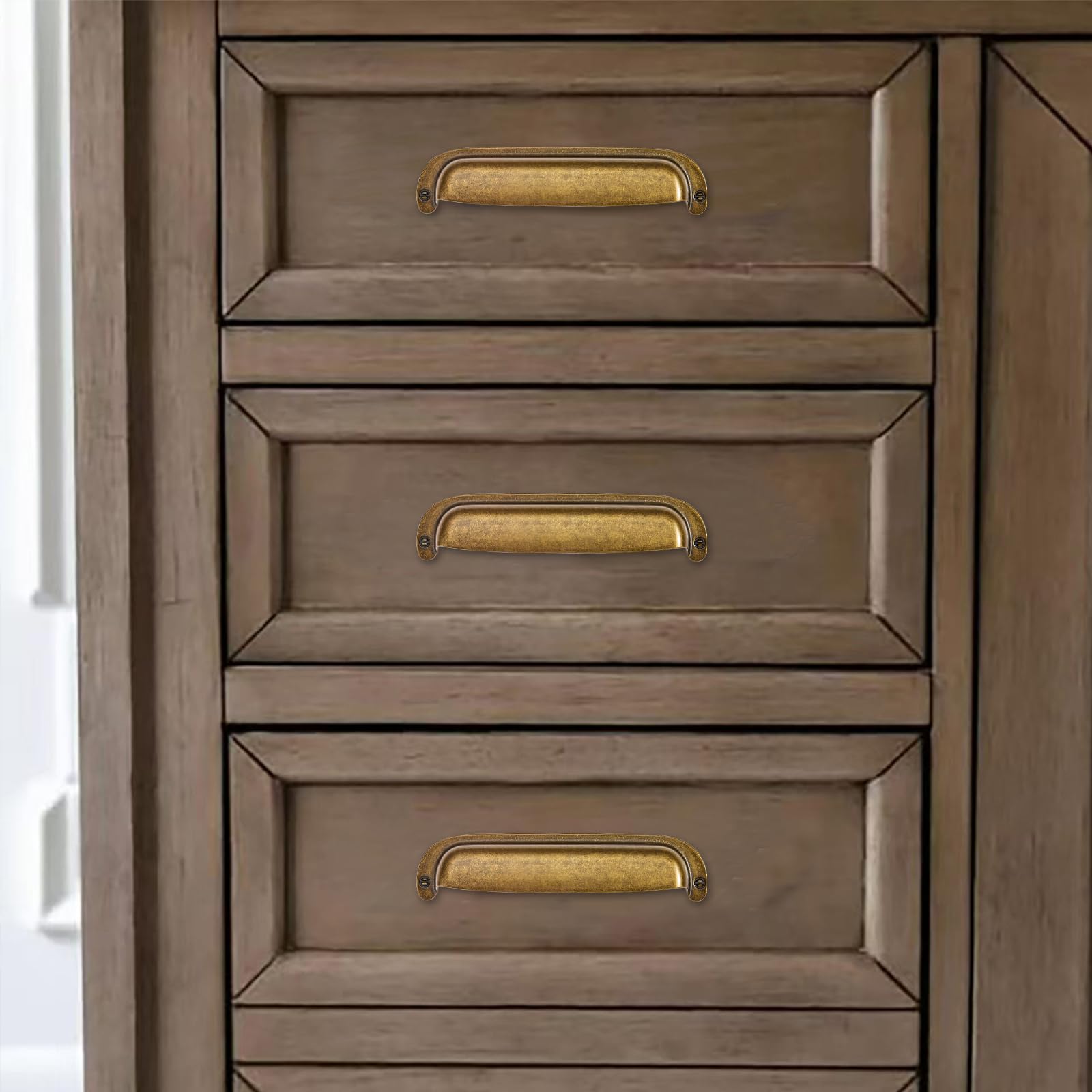 KHTUMEWARE-170354 Antique Brass Cabinet Pulls CTC 2-1/2 in (64 mm) 2-Pack in Antique Brass — KHTUMEWARE
