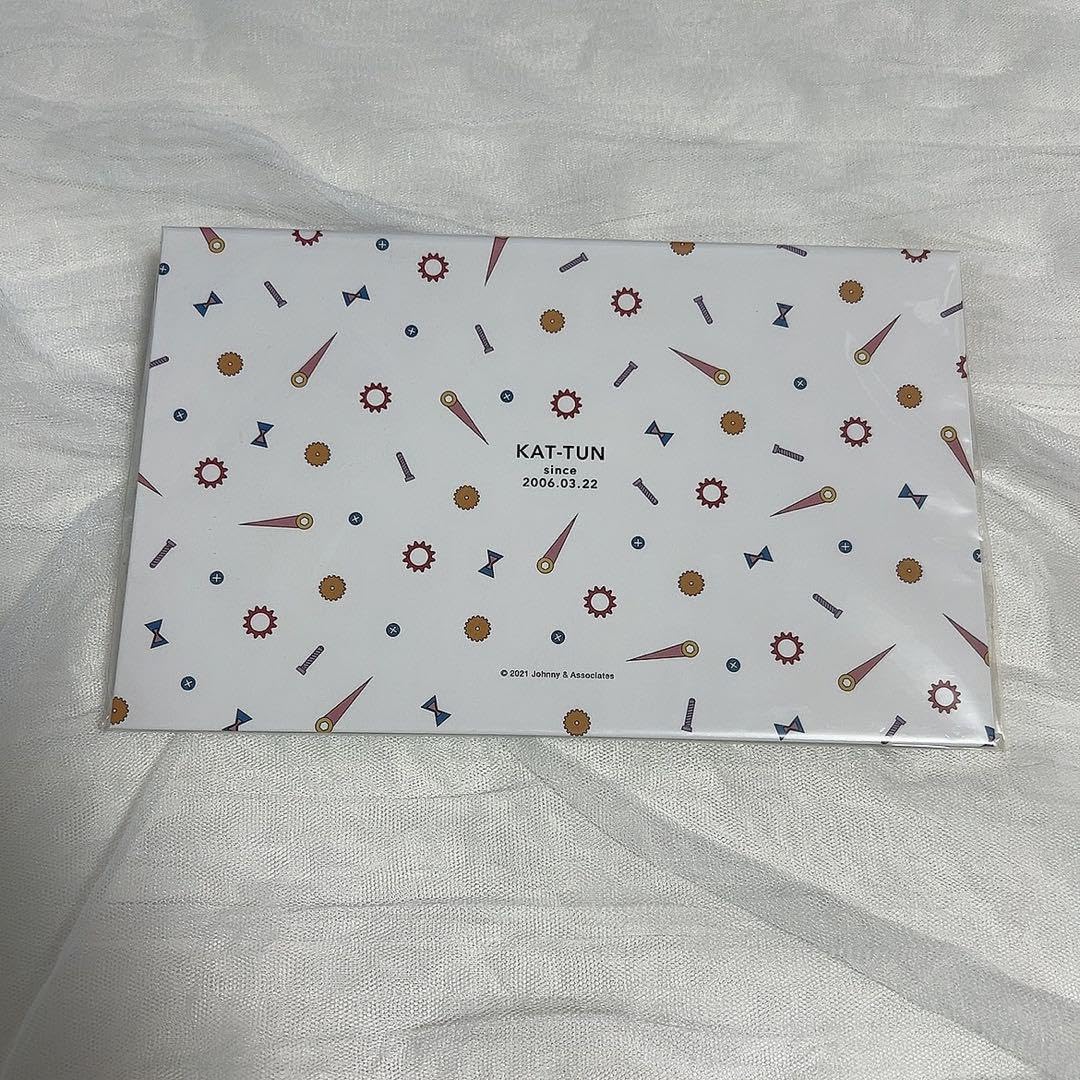 【確認用】KATーTUN 会報 フォルダー Amazon.co.jp: KAT-TUN カトゥーン ジャニーズグッズ 会報
