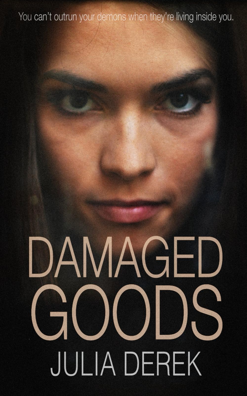 Damaged Goods: A Dark Psychological Thriller with a Killer Twist (Twisted Minds Collection)