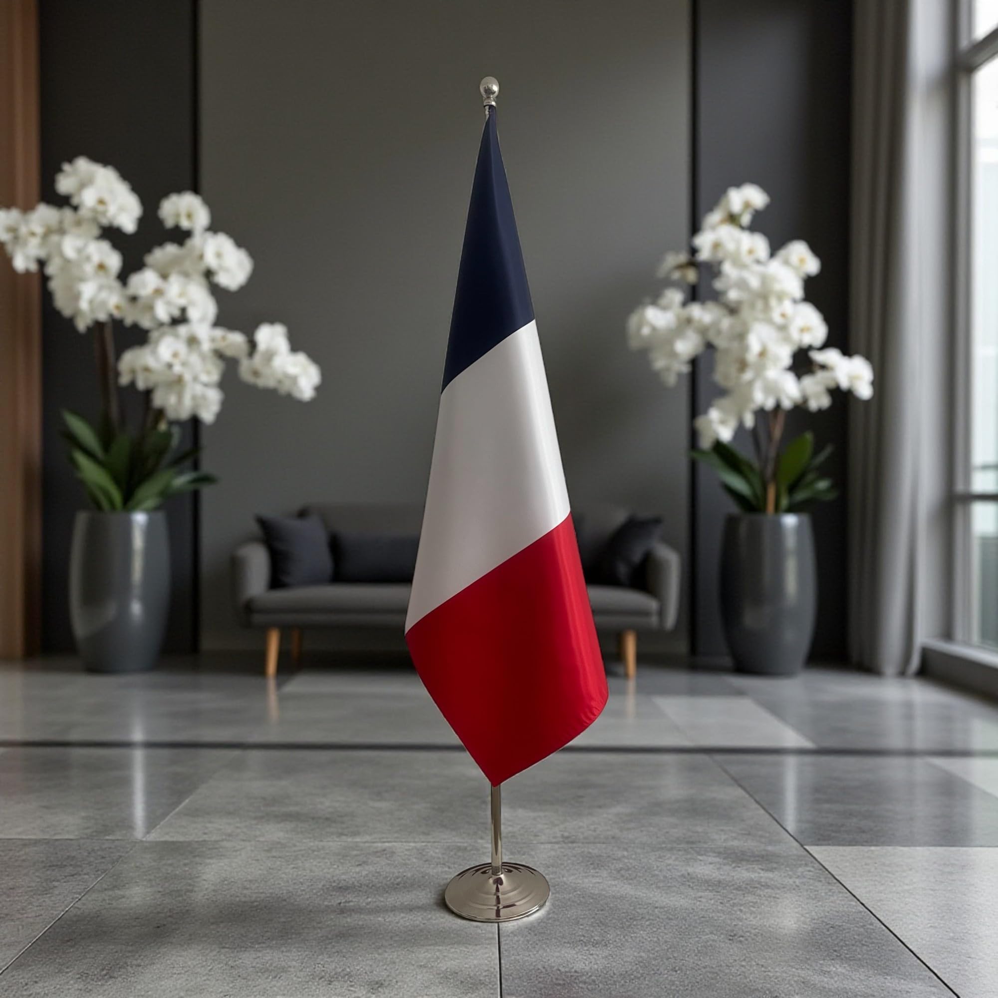 Drapeau France sur pied avec mât – Affichage Officiel pour Ambassades, Bureaux, Salles de Réunion et Événements Diplomatiques. Code CN1-FR