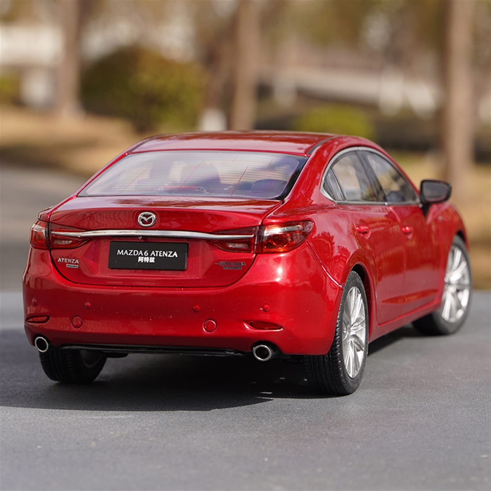 Amazon | 車のモデル 1/18 マツダアテンザ 2019 クラシックセダン