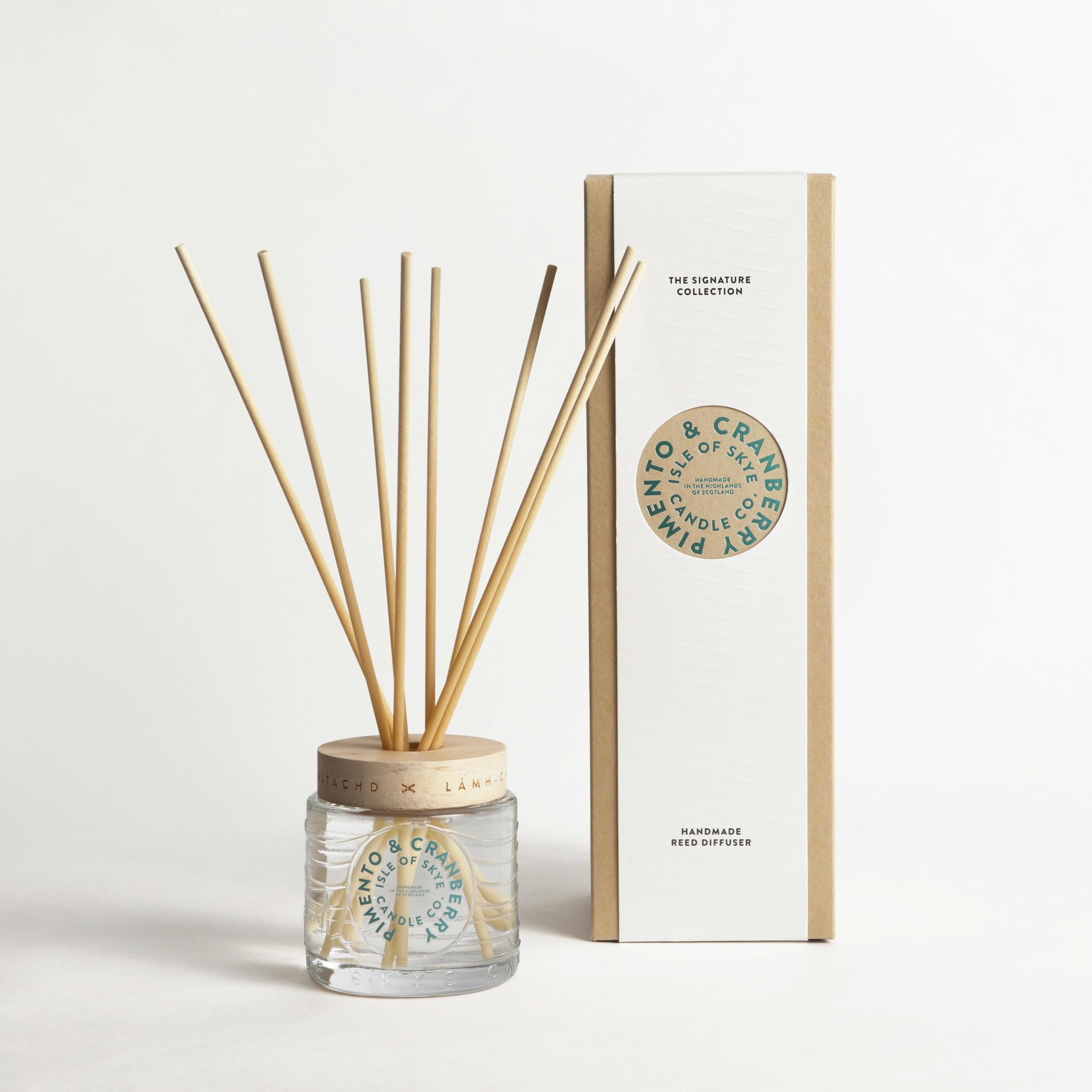 Isle of Skye Candle Company Pimento & Cranberry Reed Diffuser | Premium Fragrance | Hand-poured in Scotland | Effortless home fragrance | 10 Weeks Diffuse Time | Plant-based, sustainable augeo