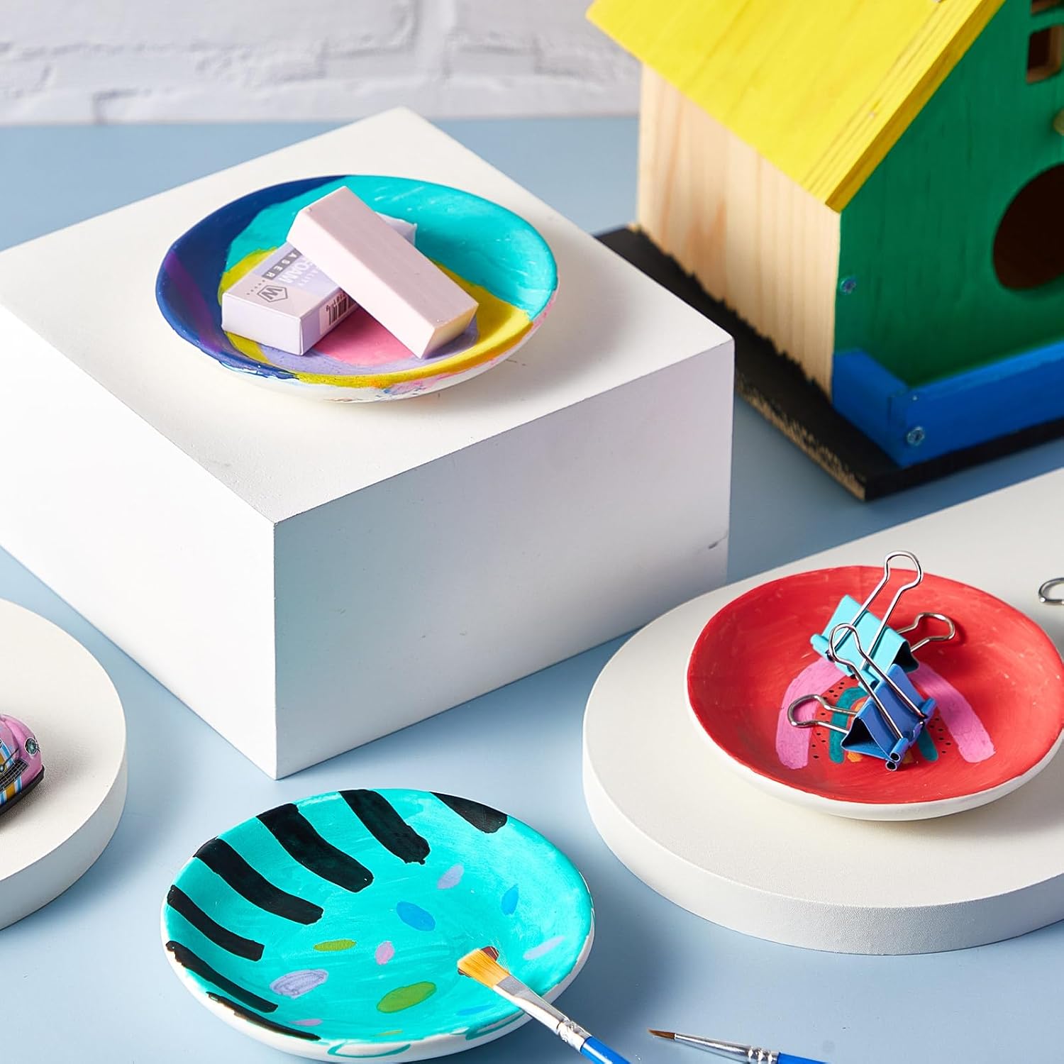 Kolldenn 8 Sets Jewelry Dish Making Kit DIY Paint Your Own Ceramic Arts and Crafts Kit Make Your Own Jewelry Bowls Gifts for Birthday Gift Ideas (Round Plate)