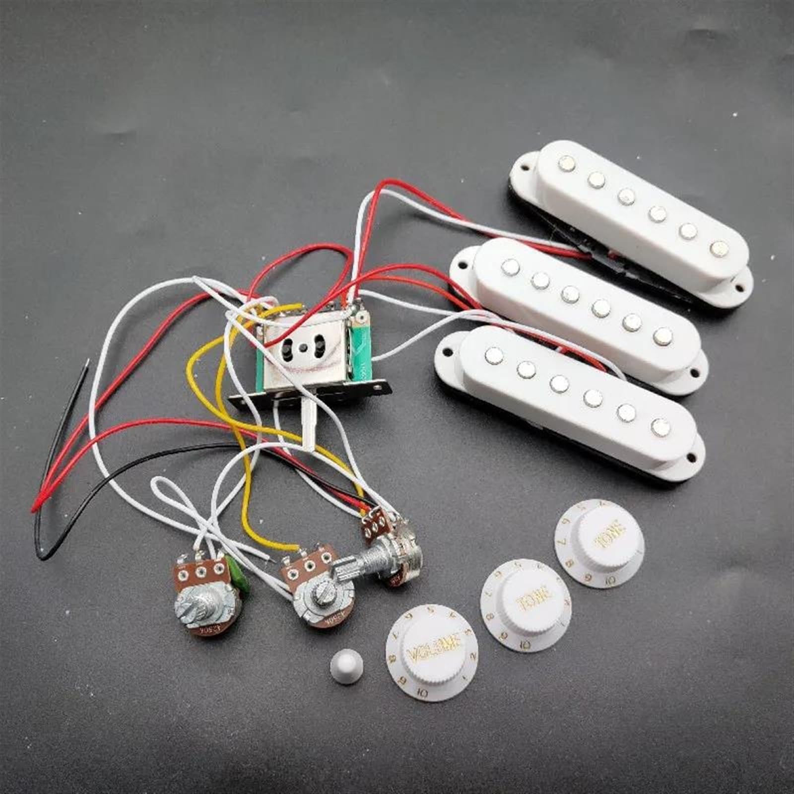 Przewód Do Przetwornika Gitary Elektrycznej Wstępnie Okablowany 5-pozycyjny Przełącznik 2T1V SSS Przetwornik Do Gitary Elektrycznej ST(White)