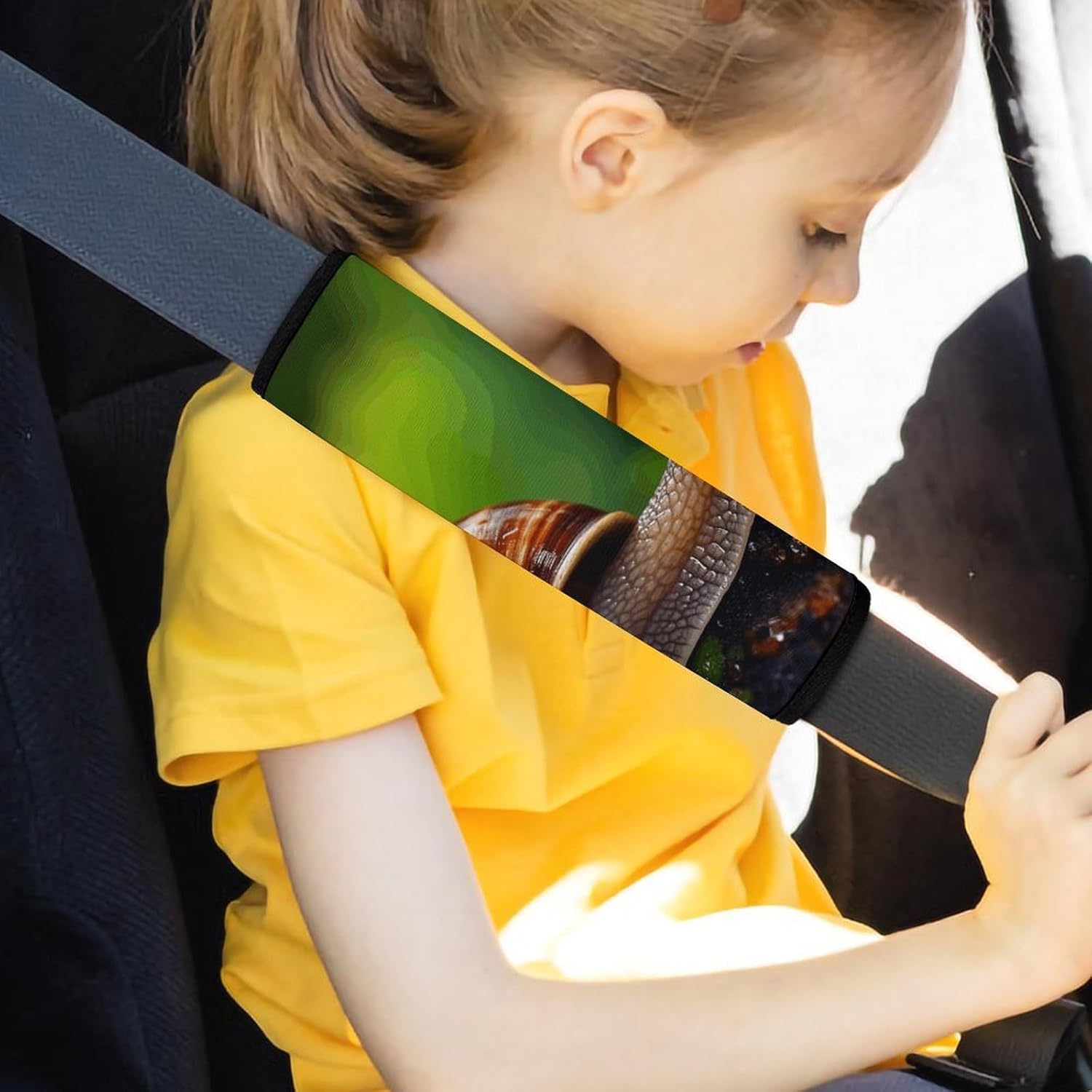 2 PCS Super Soft Car Seat Belt Pad, Cute Wildlife Animal Snail Printed Waterproof Sweat-Absorbing Seat Belt Covers Backpack Shoulder Pad for All Car Seats Baby Strollers