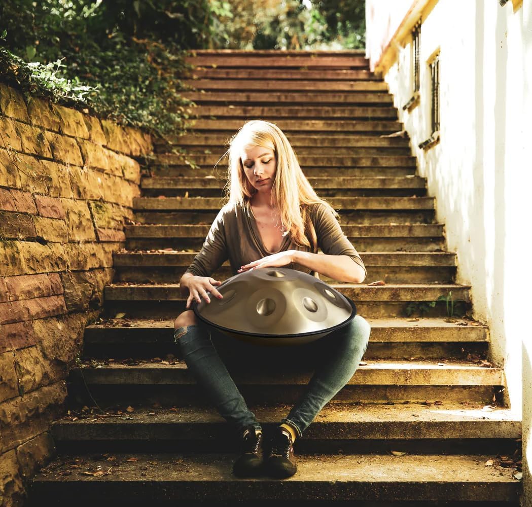 Handpan Anfänger,Stahltrommel 9 Töne 18 Zoll,Stahlzungentrommel Regen,Percussion Instrumente,Hand Drum mit Drumtasche und Handpan-Halter,Steel Drum als Geschenk für Sound Healing, Meditation, Gold