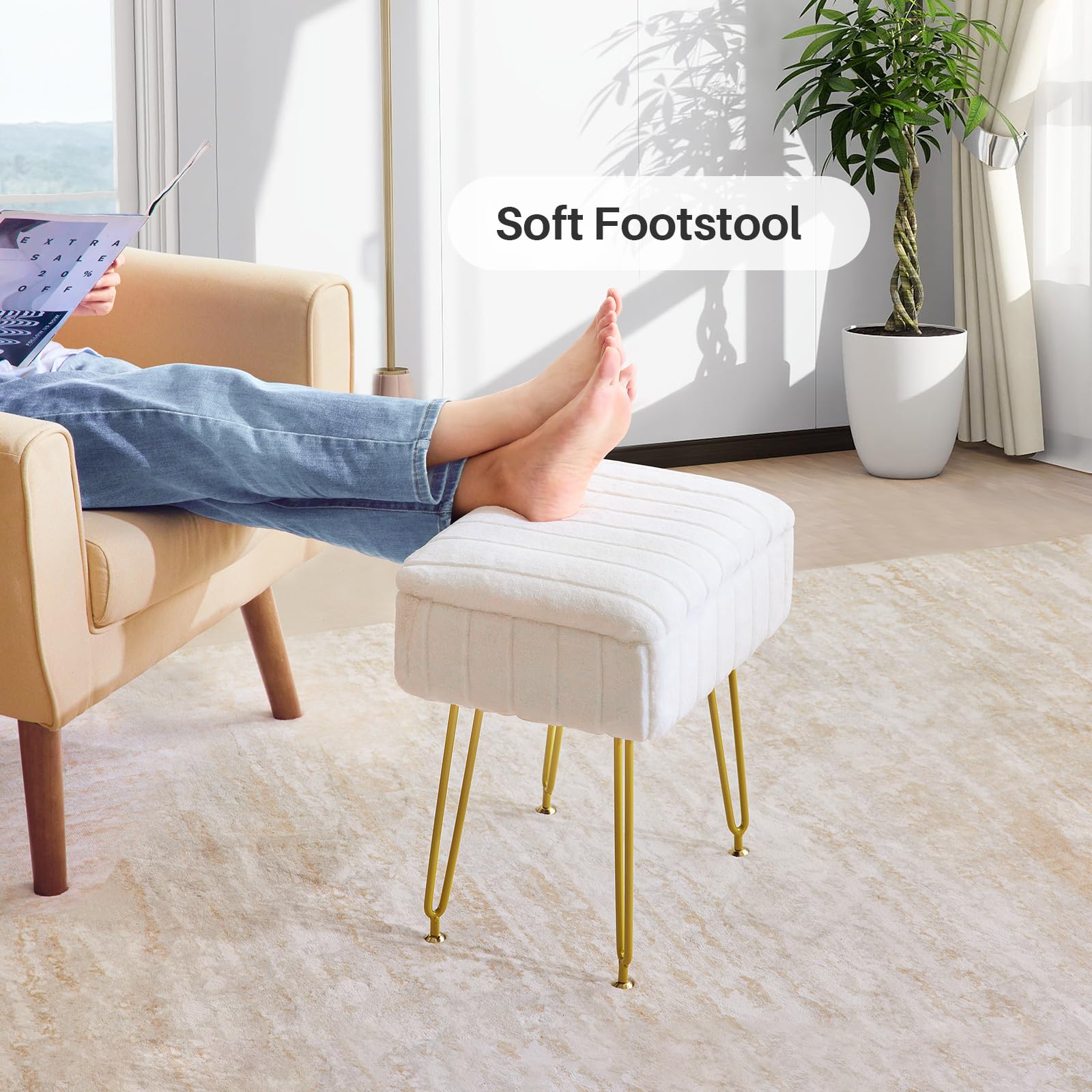 Redlife Chaise de Coiffeuse, Tabouret avec Espace de Rangement, Repose-Pieds Ottoman, Pouf pour Salon, Coiffeuse en Fausse Fourrure avec Pieds en métal doré (Blanc)