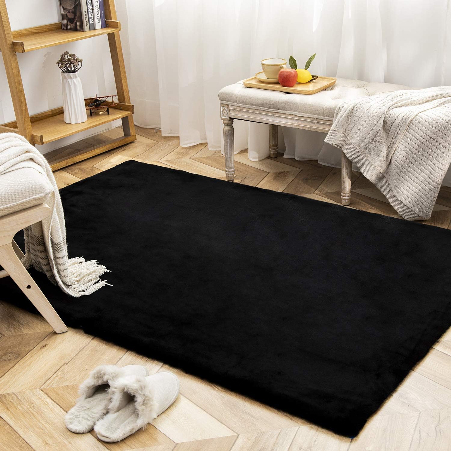 Ashler Faux Fur Rug, Ultra Soft Faux Rabbit Fur, Black Area Rugs, 4 x 6 Feet Rectangle, Machine Washable Nursery Decor Throw Rugs for Bedroom, Kids Room, Living Room 4 x 6 ft Black