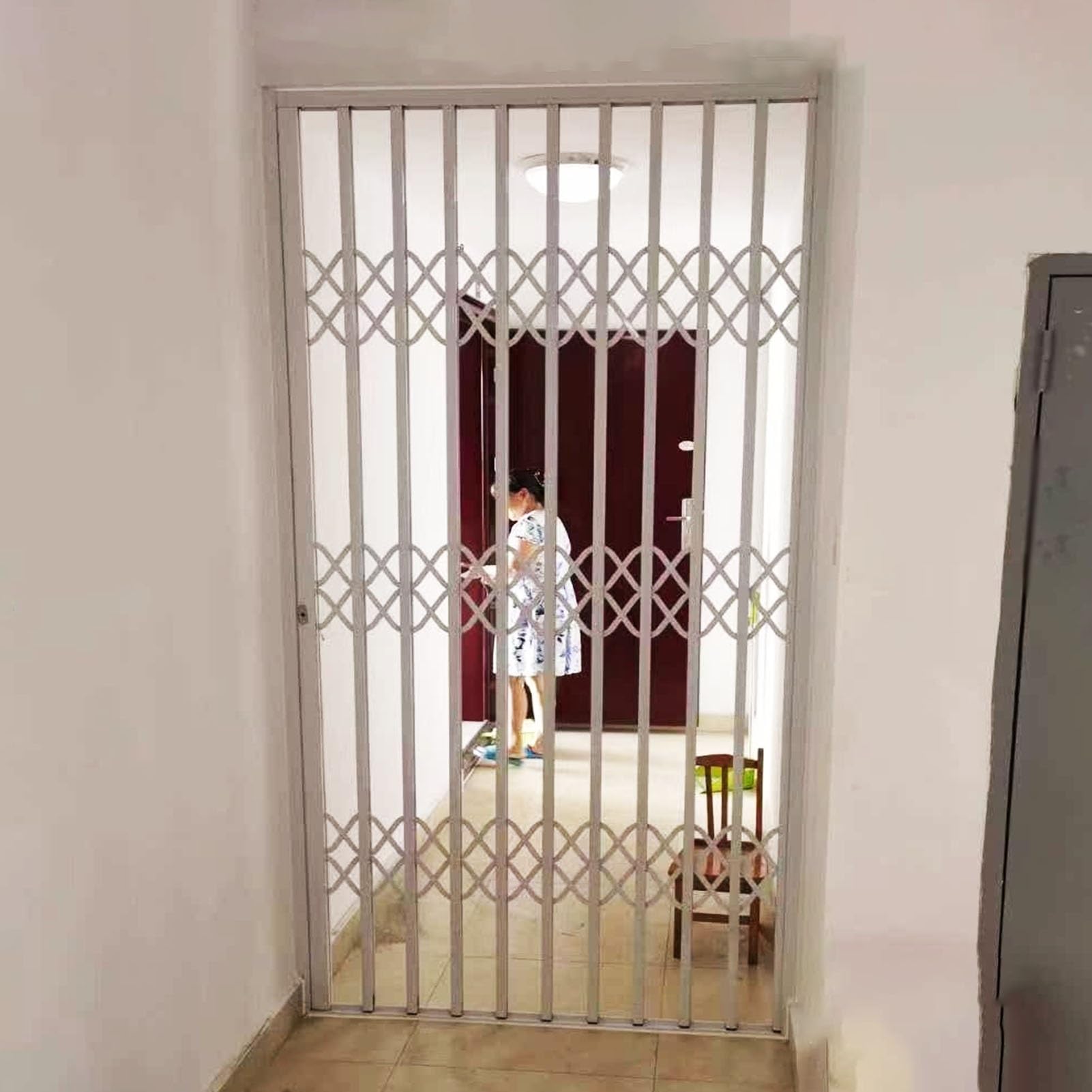 Griglia di sicurezza per finestre, con serratura, pieghevole, per finestre, 50-210 cm, ringhiera di sicurezza, perfetta per la protezione della casa e la sicurezza dei bambini