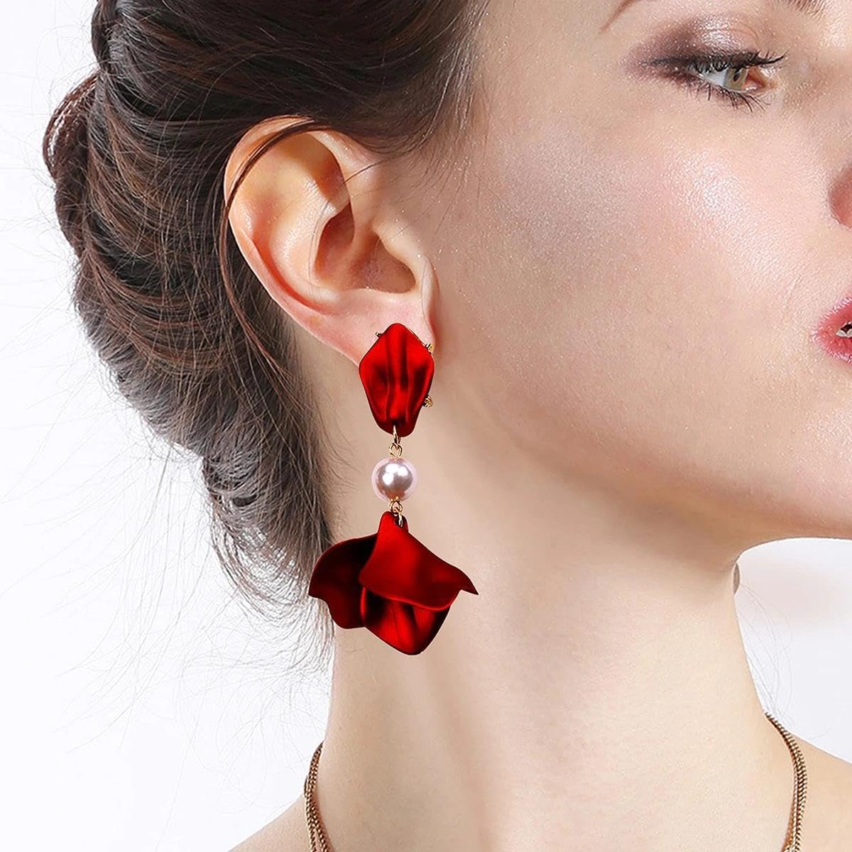 A Pair Long Rose Petal Earrings Dangle Exaggerated Flower Earrings Drop Statement Floral Tassel Earring for Women Red
