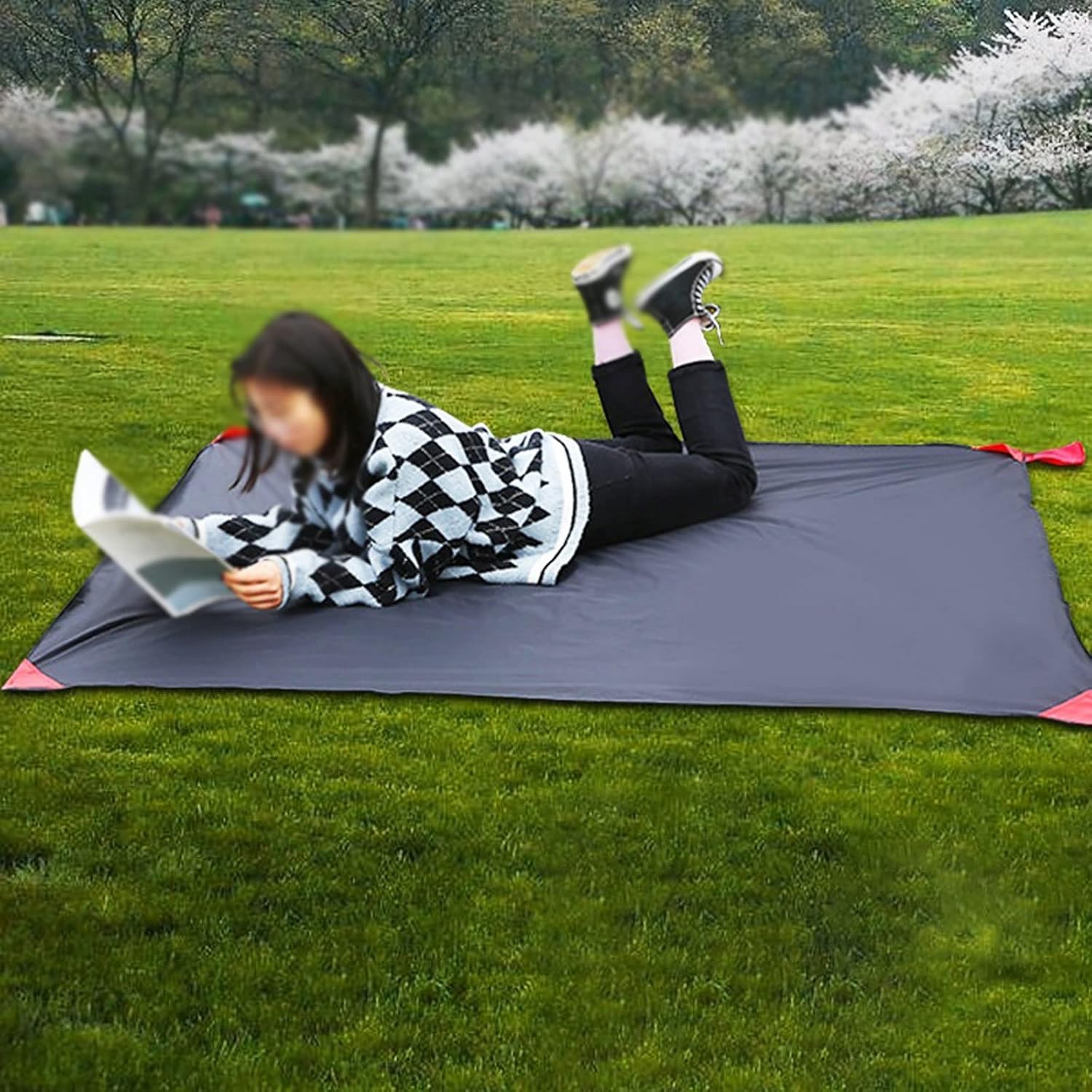 Beach Blankets Portable Pocket Camping Mat Folding Camping Mattress Climb Outdoor Ultra-Thin Waterproof Beach Mat Picnic Blan