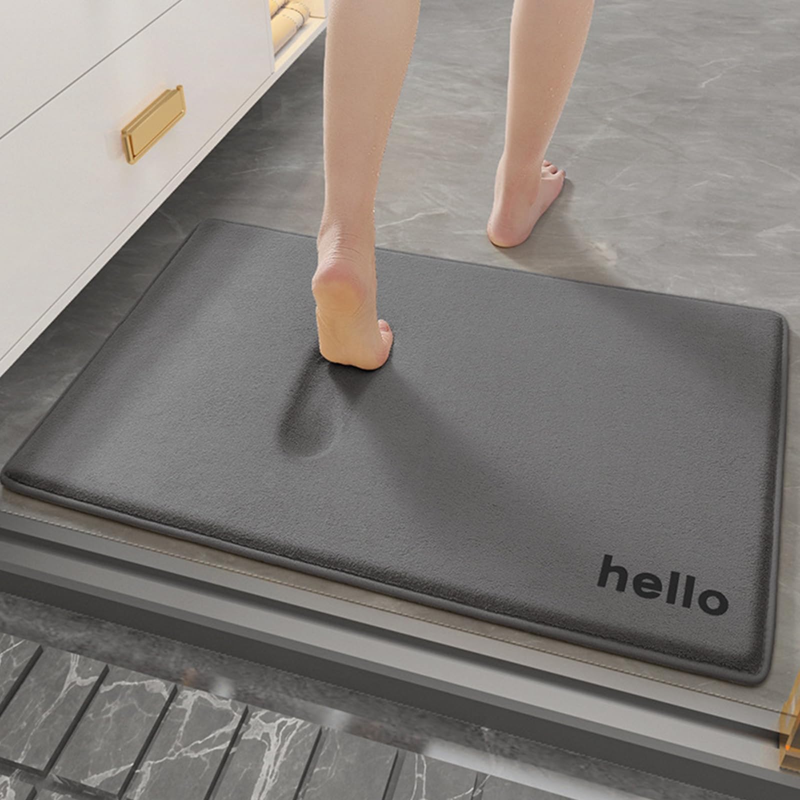 Bathroom Rug Memory Foam Water Absorbent Shower Mat, Ultra Soft Non Slip Bath Rug, Machine Washable Bathroom Floor Mats, Comfortable Bath Rug Carpet (45 * 65cm) (Grey)