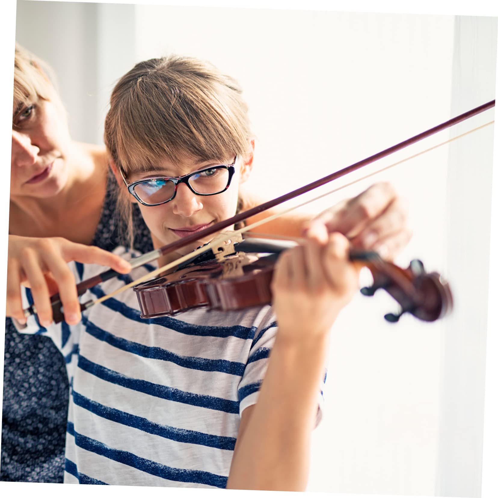 ibasenice Arco De Práctica De Violín Arco De Instrumento Arco Hecho a Mano Bien Equilibrado Rígido y Bien Equilibrado 1/2 Arco De Violín Cola De Caballo Blanca Corrección Alumno Reemplazar