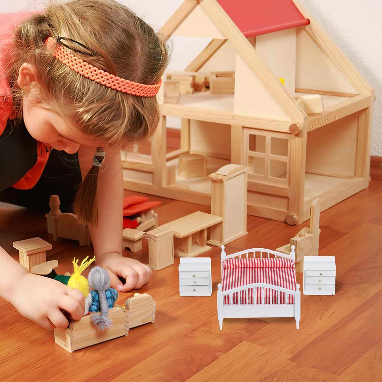 Miniature Furniture Pink Double Bed Synthetic Material 1: 12 Dollhouse Furniture Baby Doll Accessories Set for Decoration Kids Room