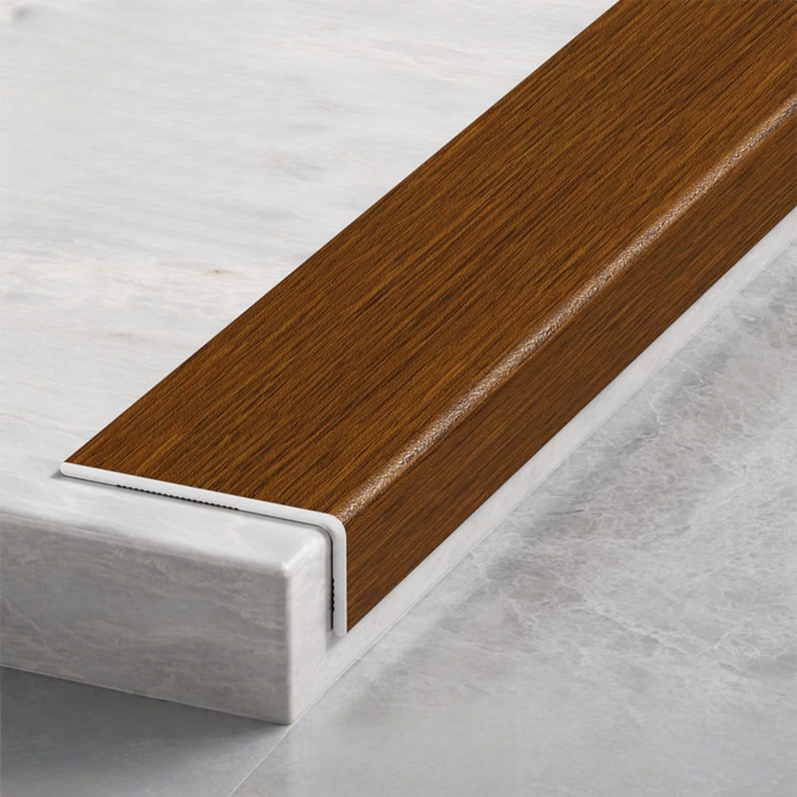 Protection d'angle mur et sol alu style bois pour finitions haut de gamme