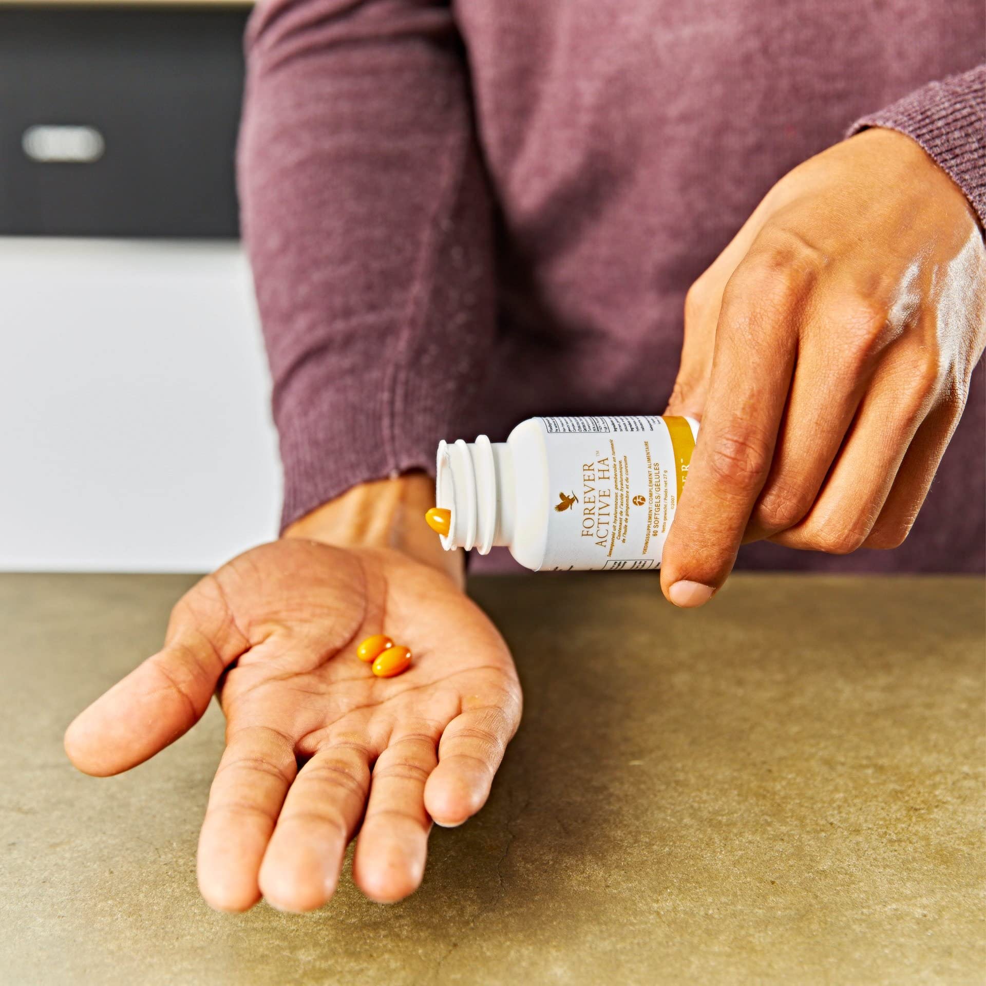 Forever Active HA, Nahrungsergänzungsmittel mit Hyaluronsäure-Extrakt, Ingwer und Kurkuma-Extrakt, 60 Softgel-Kapseln, glutenfrei