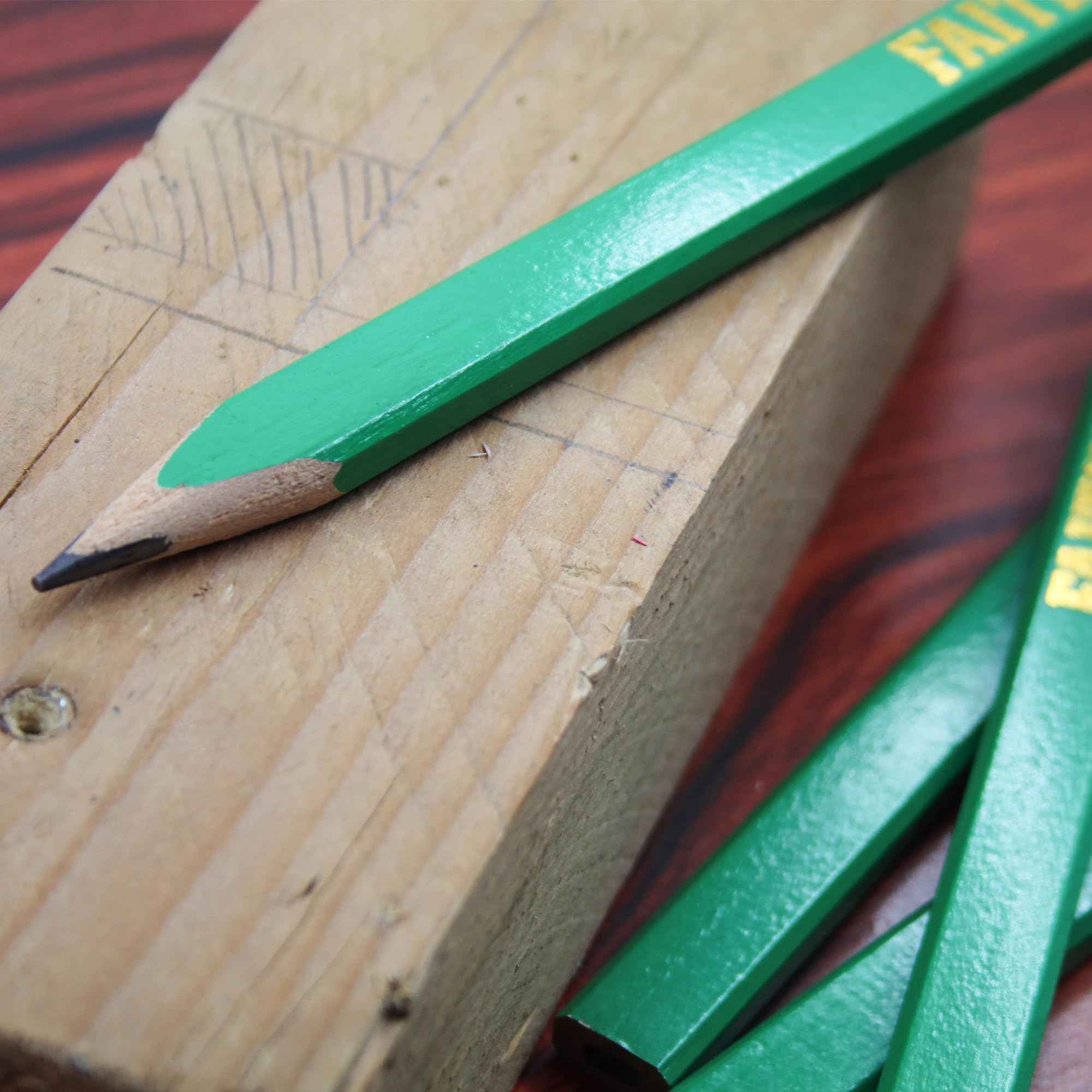 Faithfull FSC Wood Carpenters Pencils 10 Pack - Hard (Green) - Image 4