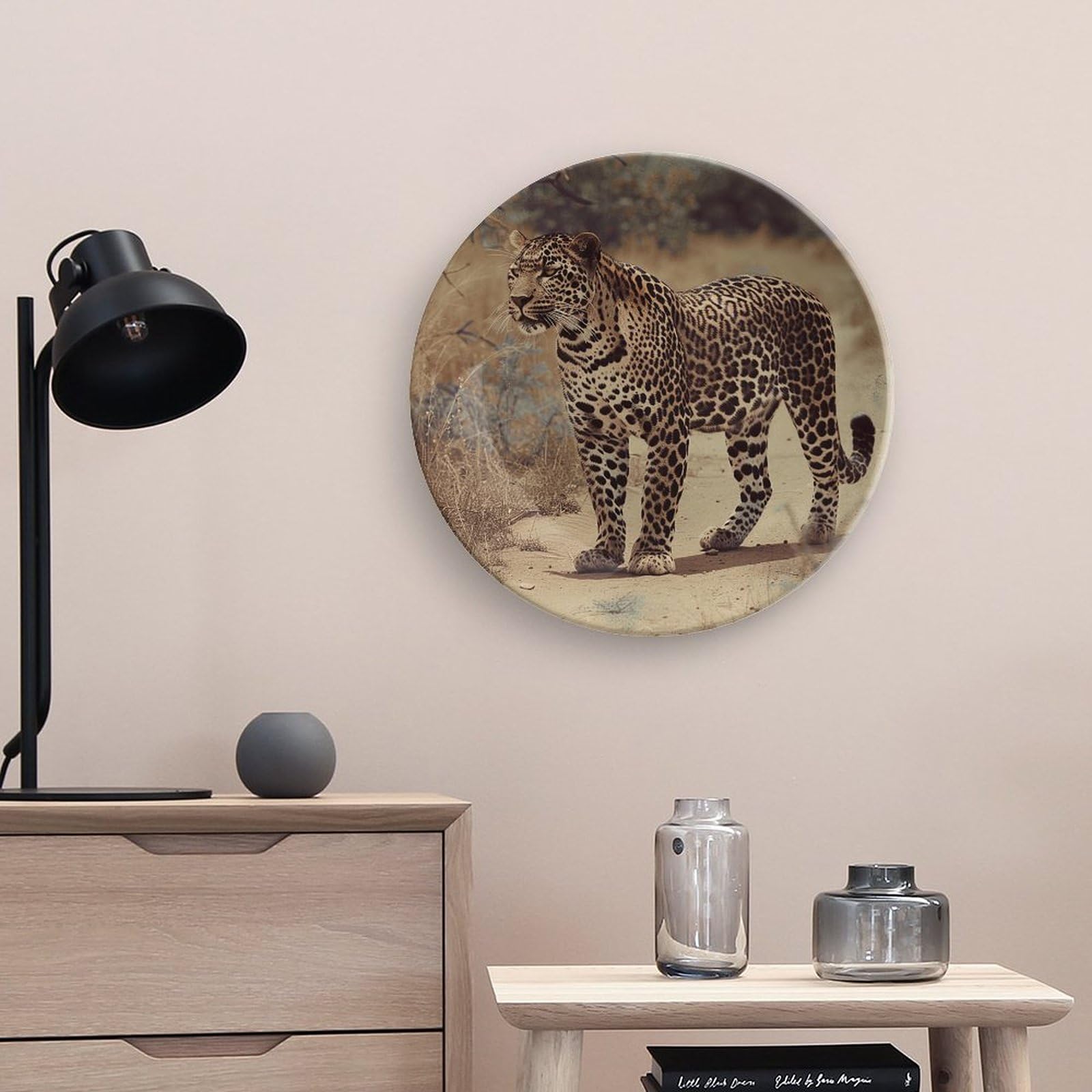 Assiette Décorative Porcelaine Anglaise Léopard Noir 20,3 Cm – Avec Présentoir Et Crochet Pour Mur Ou Table