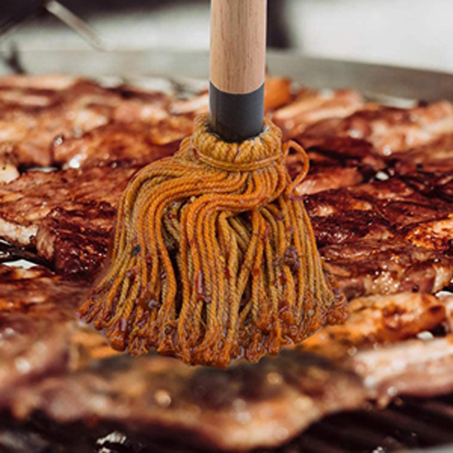 2 sztuki mopa do grillowania, duże szczotki do mopa do grilla z drewnianym długim uchwytem i 6 dodatkowymi zamiennikami do grillowania, steków, 45 + 45 cm