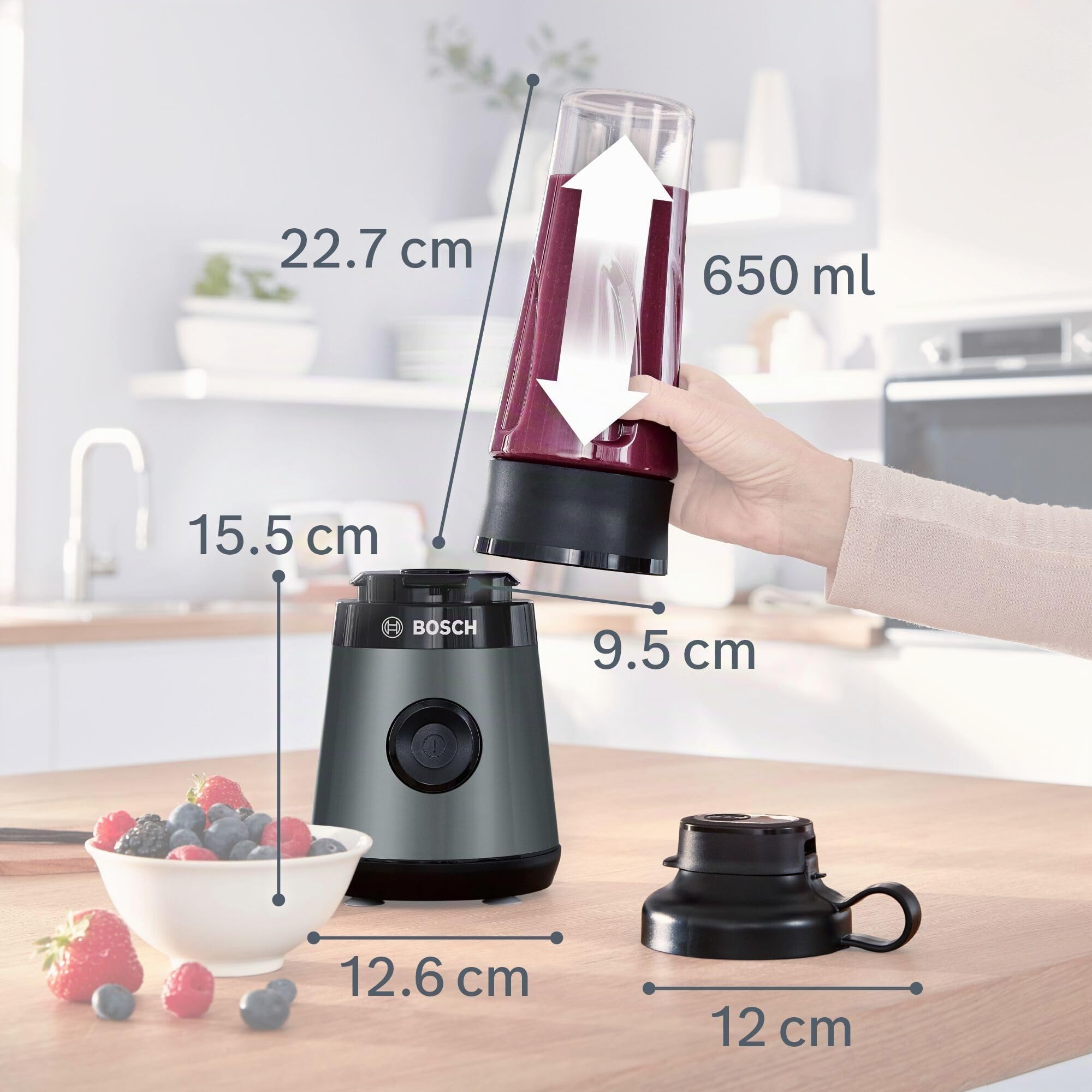 Bosch Serie 2 Frullatore a Immersione MMB2111S, 450 W, 40.000 giri/minuto, Borraccia ToGo 0.6 Litri, Lame in Acciaio Inox, Tappo Borraccia ToGo Incluso, Accessori Lavabili in Lavastoviglie, Argento