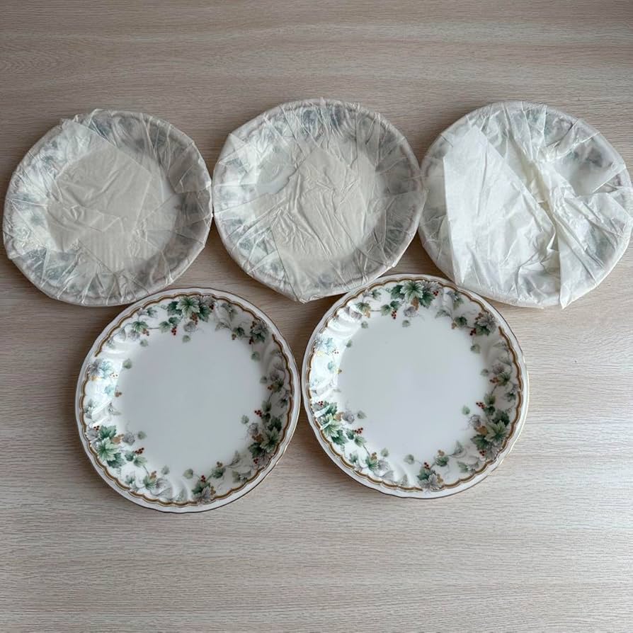 ★未使用★ NARUMI ナルミチャイナ ぶどう柄 皿5枚セット NARUMI ナルミチャイナ 5客ティー碗皿 カップ&ソーサー 金彩