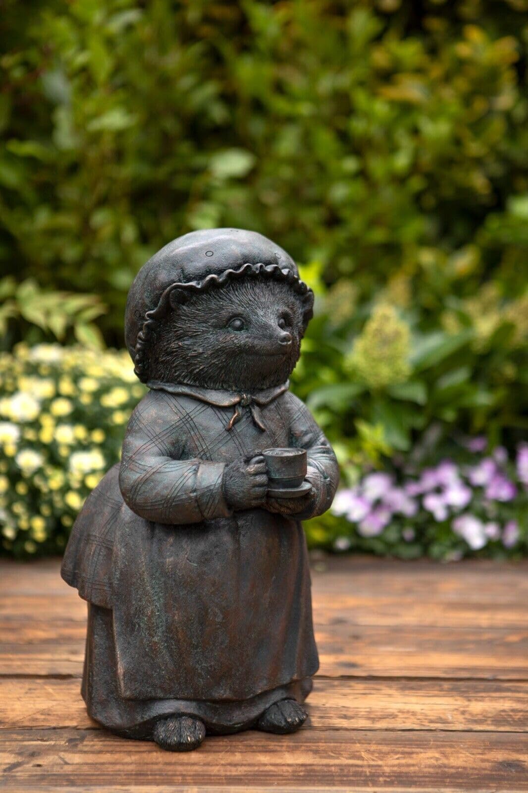 Mrs Hedgehog duża statuetka z żywicy, ozdoba do domowego ogrodu, Piotruś Królik Dekoracja Zwierzę