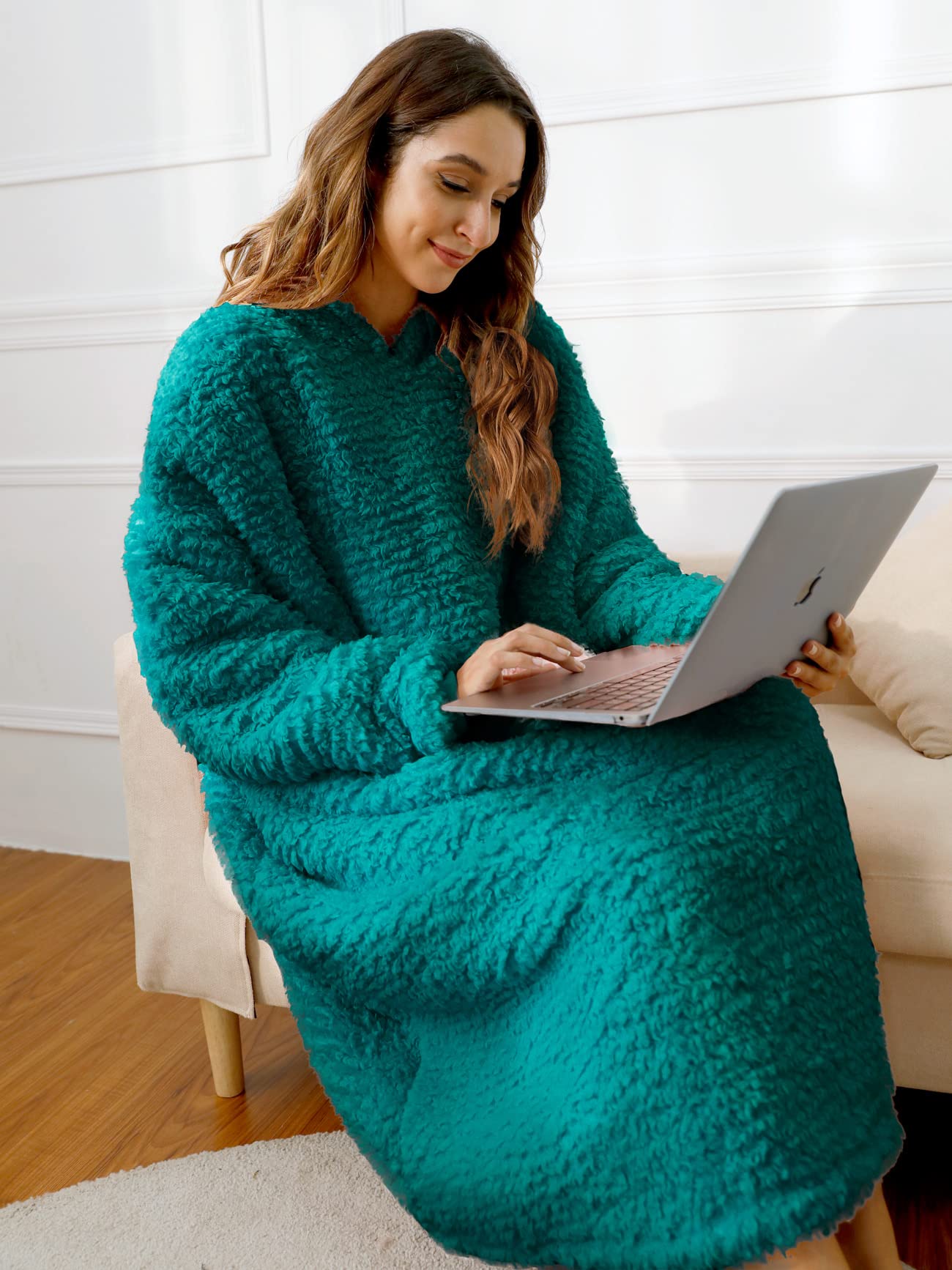 ililmmoe Oversize Sherpa coperta indossabile con cappuccio per donne uomini, lunga e confortevole coperta sherpa Shaggy pullover peluche calda coperta accogliente taglia unica Malachite