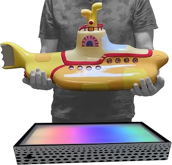 Factory Entertainment The Beatles Yellow Submarine Studio Scale Model