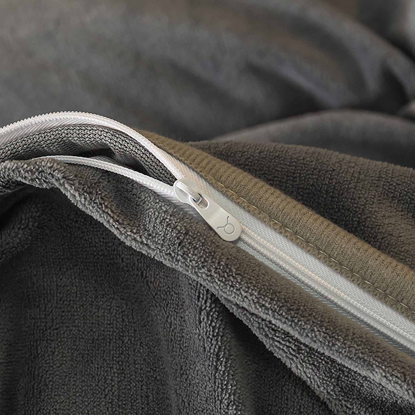 ALEjon "Acogedor Juego de Cama de Franela de Invierno - Tamaño Doble, Cierre de Cremallera, Tono Gris - Funda nórdica de 3 Piezas con 2 Fundas de Almohada - 220x240cm y 50x75cm
