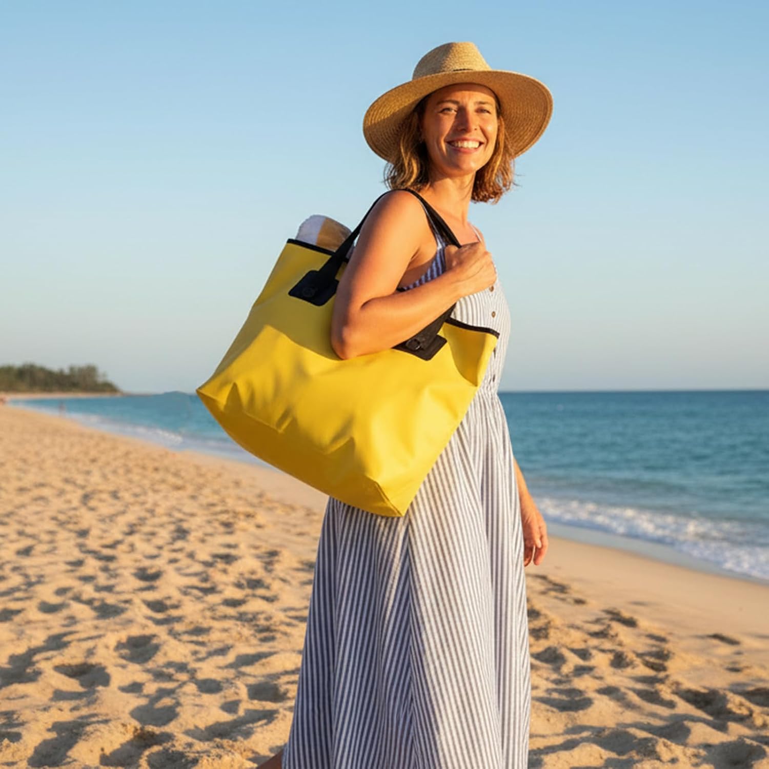 miss fong Mesh Beach Bag - Large Beach Bags for Women Pool Bag Swim Bag 2-in-1 Waterproof Beach Tote Bag Wet/Dry Separation