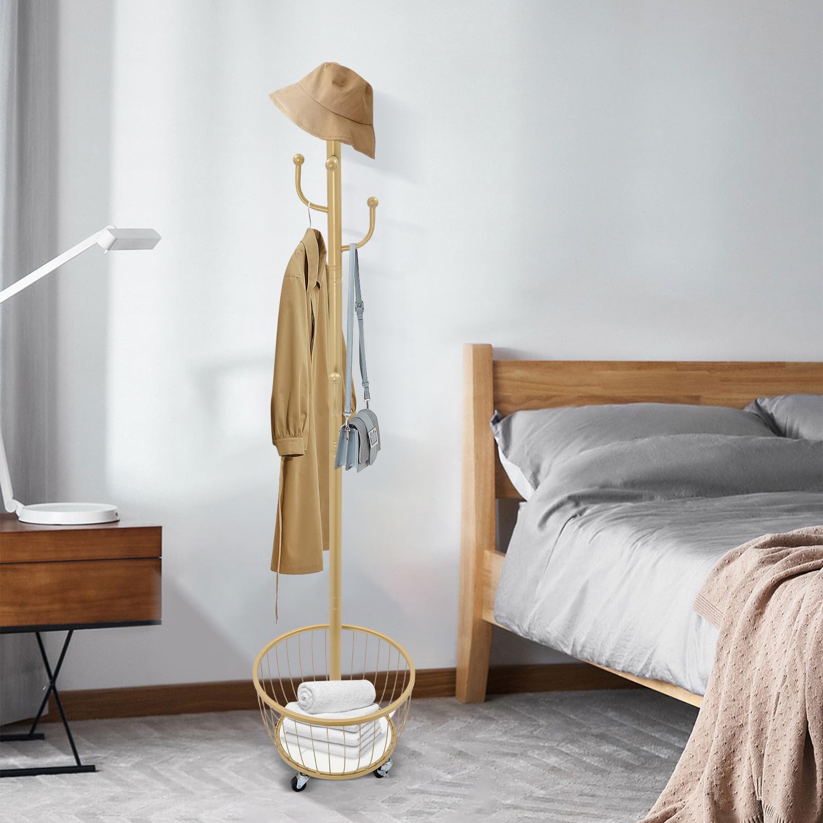 Perchero de entrada con cesta de almacenamiento, perchero de pie con cesta de almacenamiento y bicicleta móvil, 6 ganchos, altura 168 cm (dorado)