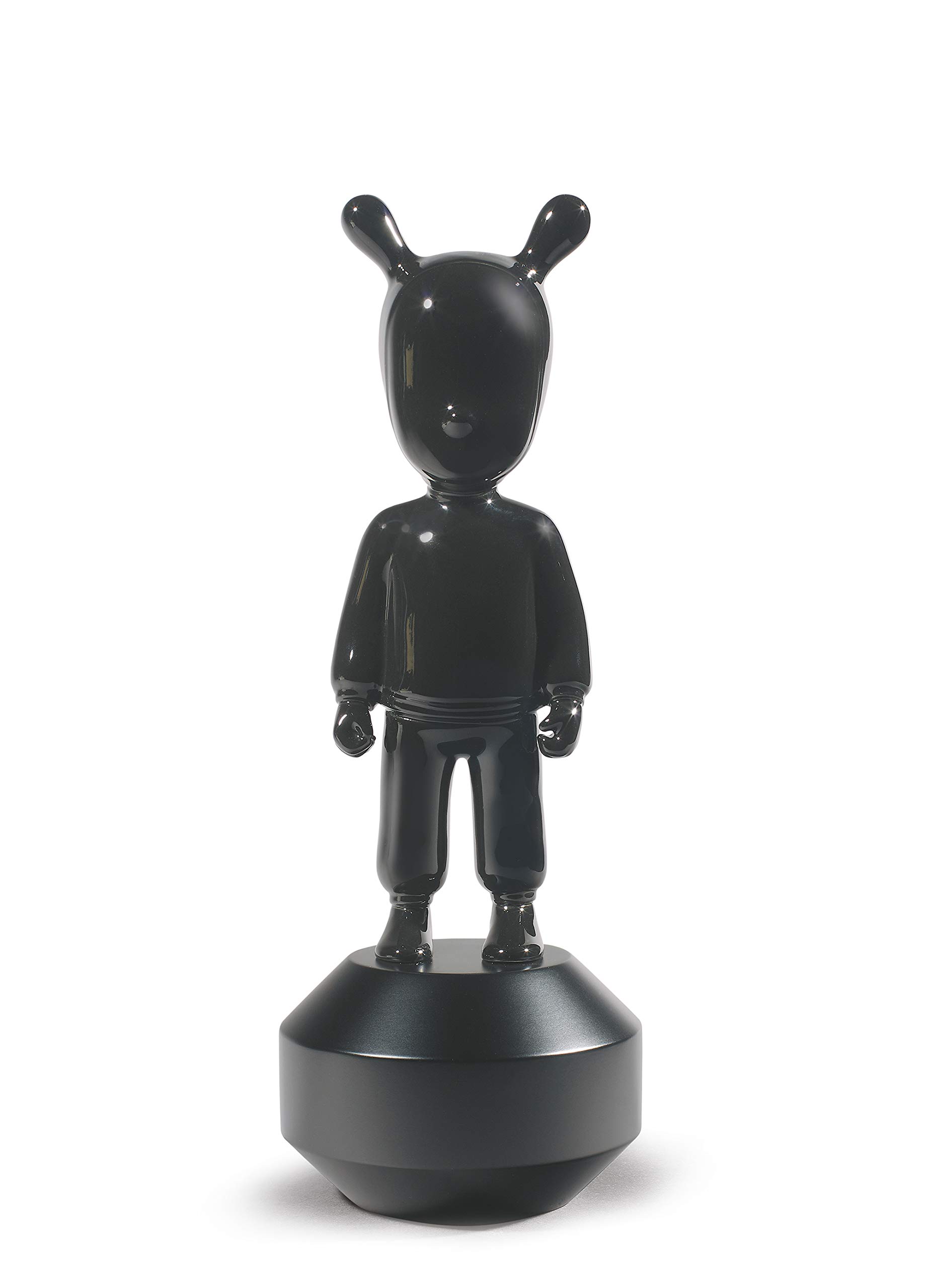 Figurine The Black Guest Little pour sublimer la décoration de votre salon moderne
