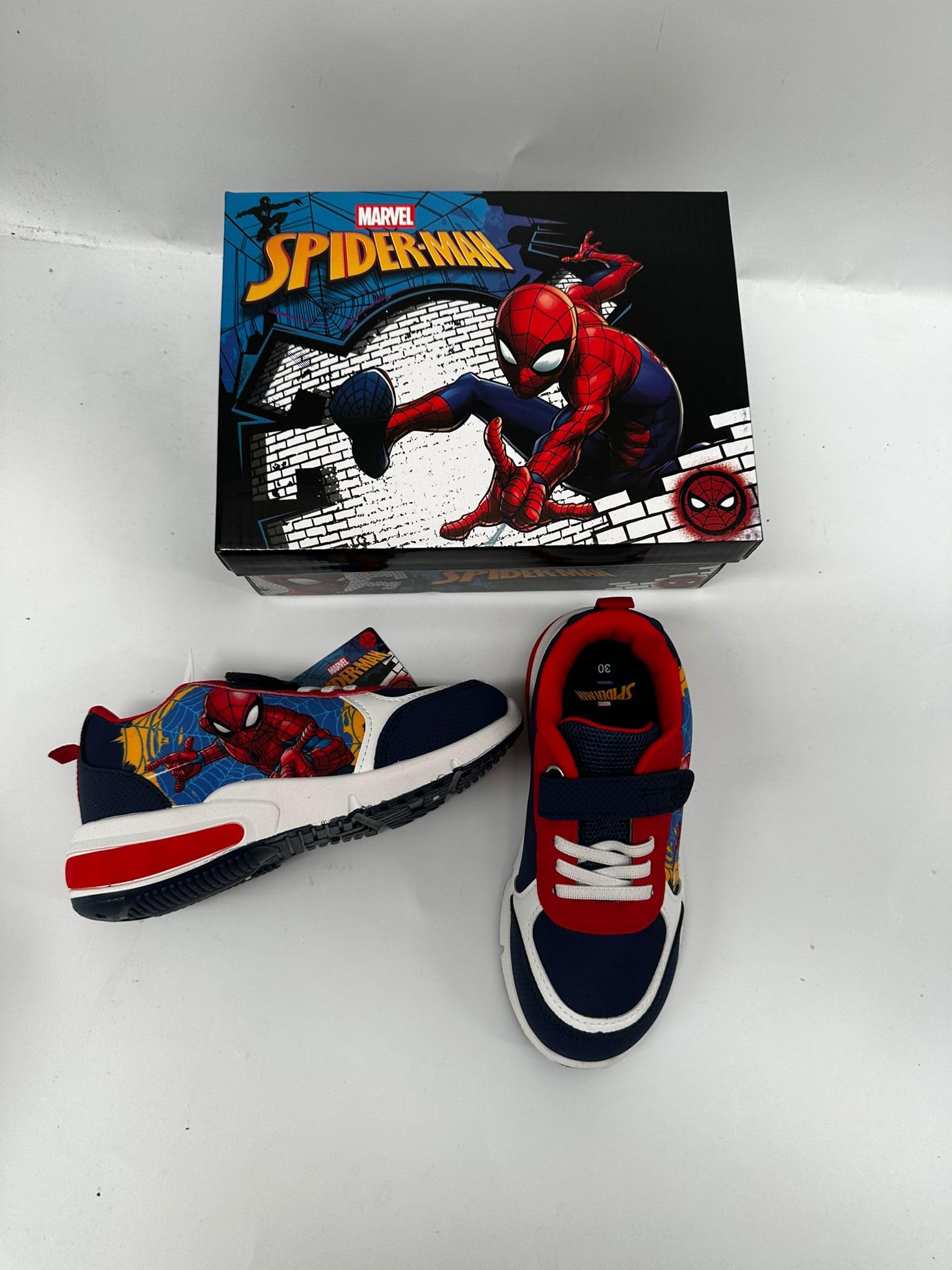 Scarpe Sneakers per Bambini Spider-Man Suola Luminosa, Luce Rossa,Varie Taglie 14309 (nerom Rosso, Sistema Taglie Calzature EU, Bambino Piccolo (2-5 Anni), Numero, Media, 28)
