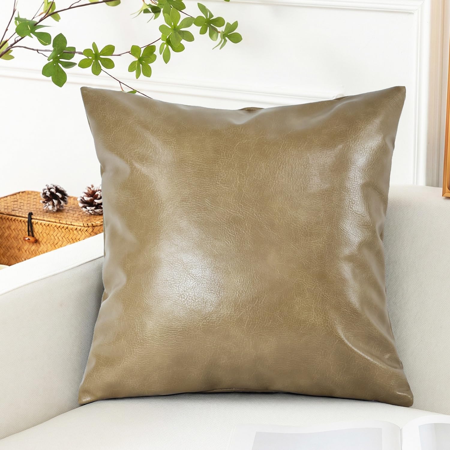 ZEaink Faux Leather Sofa Cushion Pillow Cover 40x40 /45x45/50x50 cm Waterproof Throw Pillow Cover with Zipper Modern Decorative Pillow Cases for Sofa Couch Bedroom Living Room(Camel,30x50 cm)