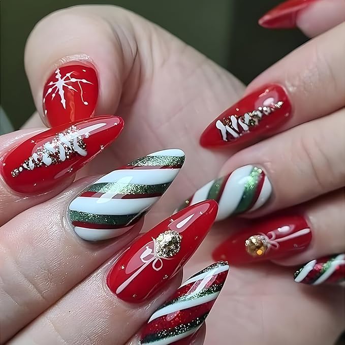 Christmas Tree Snowflake Swirl