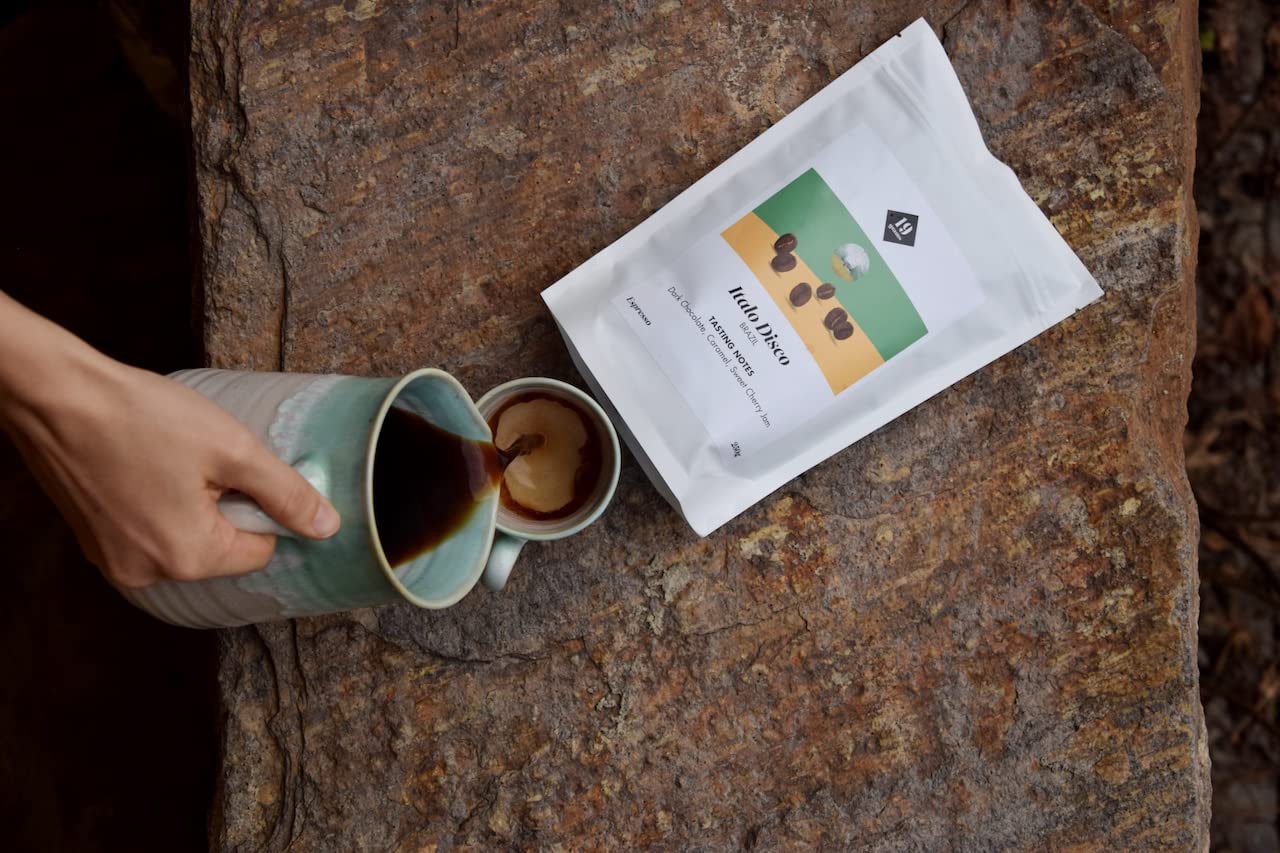 Italo Disco Espresso |1kg ganze Bohne | fair und nachhaltig | frisch geröstet | 100% Arabica Kaffeebohnen | specialty coffee | 19grams Kaffeerösterei